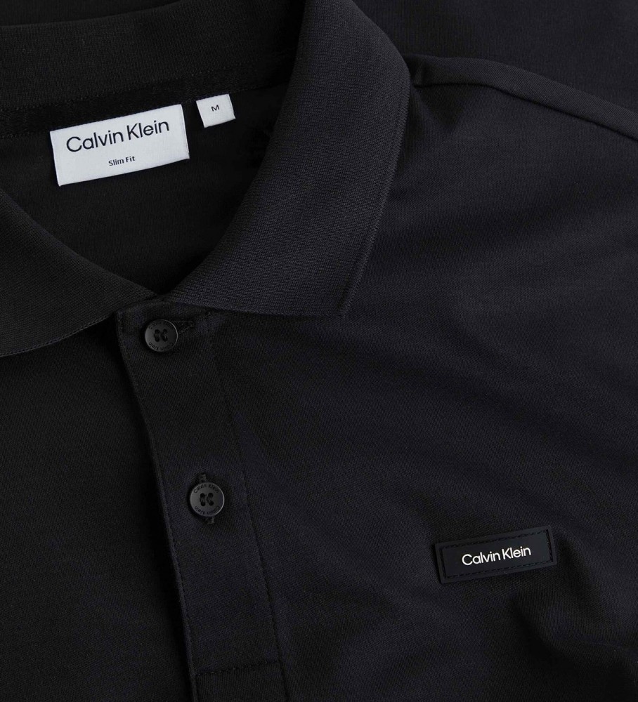 Polo Slim preta da Calvin Klein
