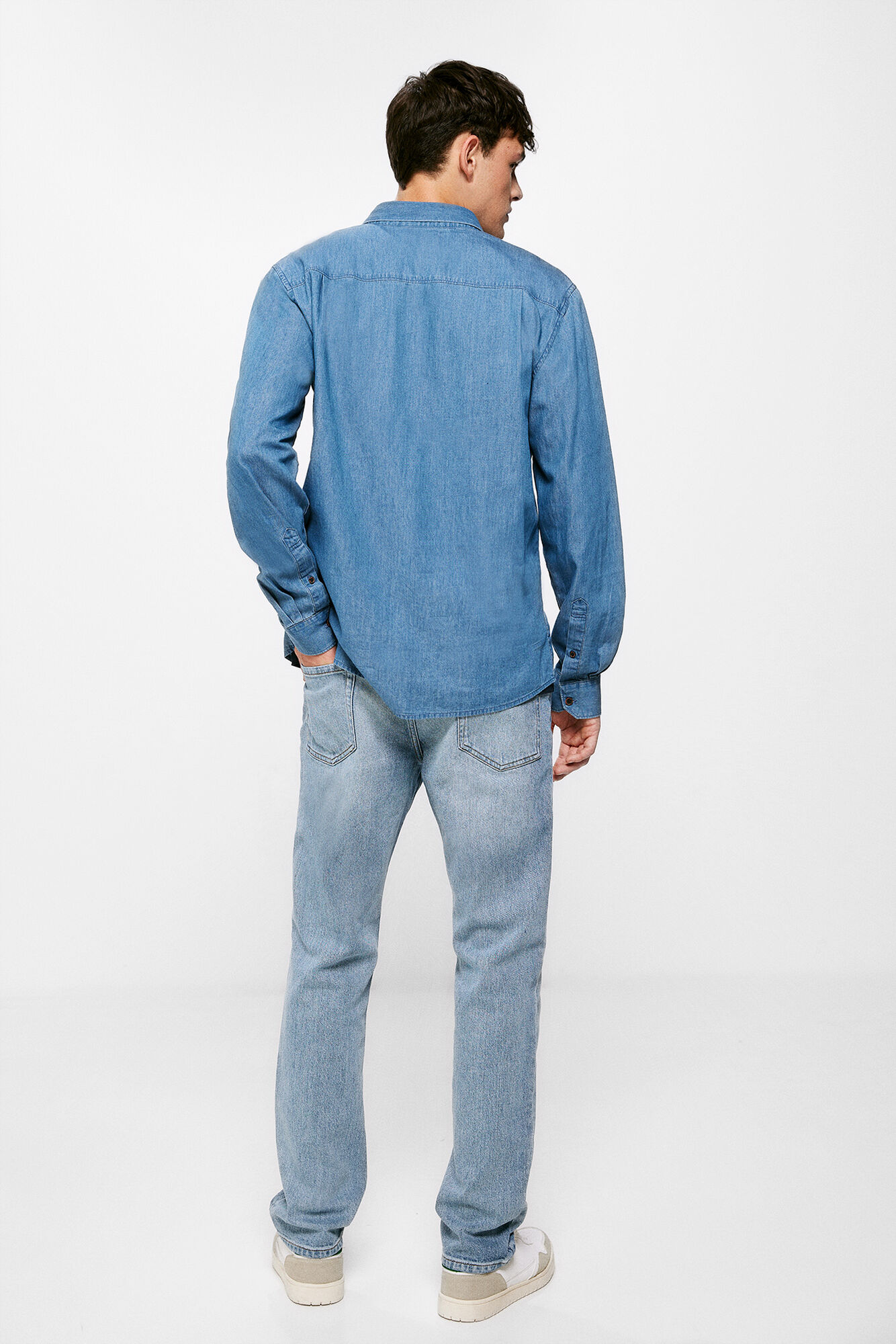 jeans de lavagem clara padrão