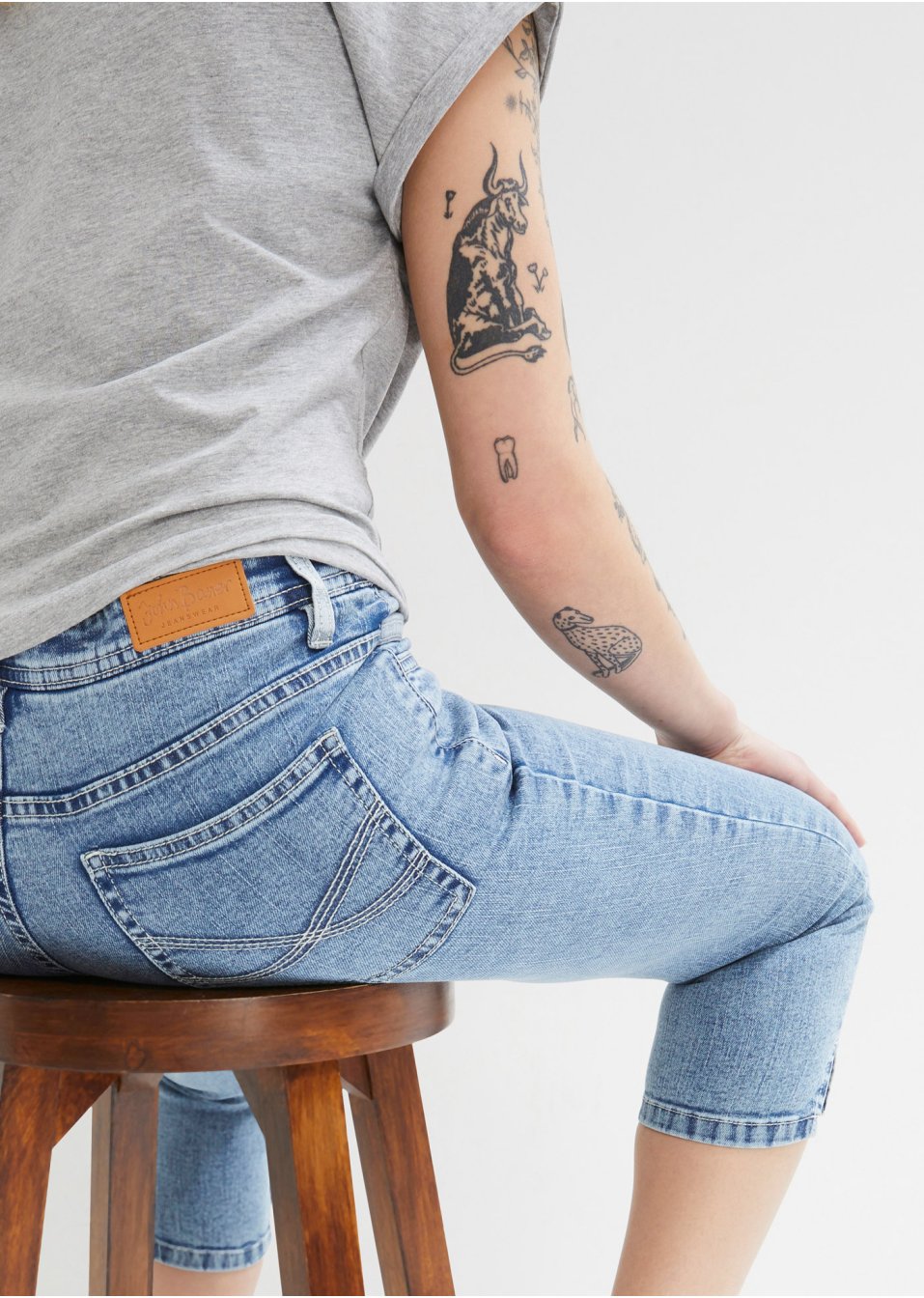 Jean sculptant
