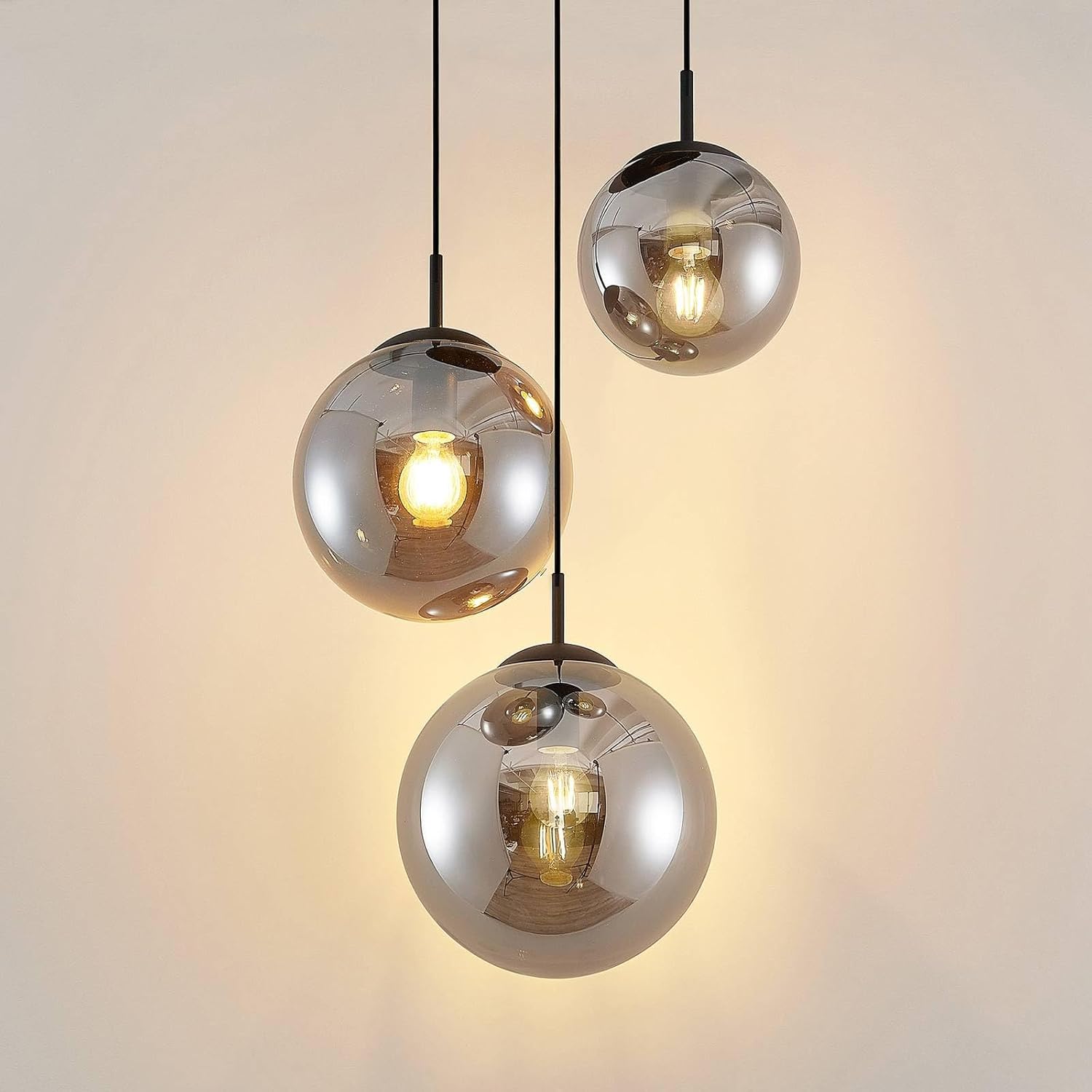 Lindby Esstisch Pendelleuchte Glas rauchgrau, 3 Schirme Ø 30 25 20 cm Hängeleuchte Rauchglas Esszimmer 3x E27 ohne Leuchtmittel Hängelampe Wohnzimmer Esszimmerlampe