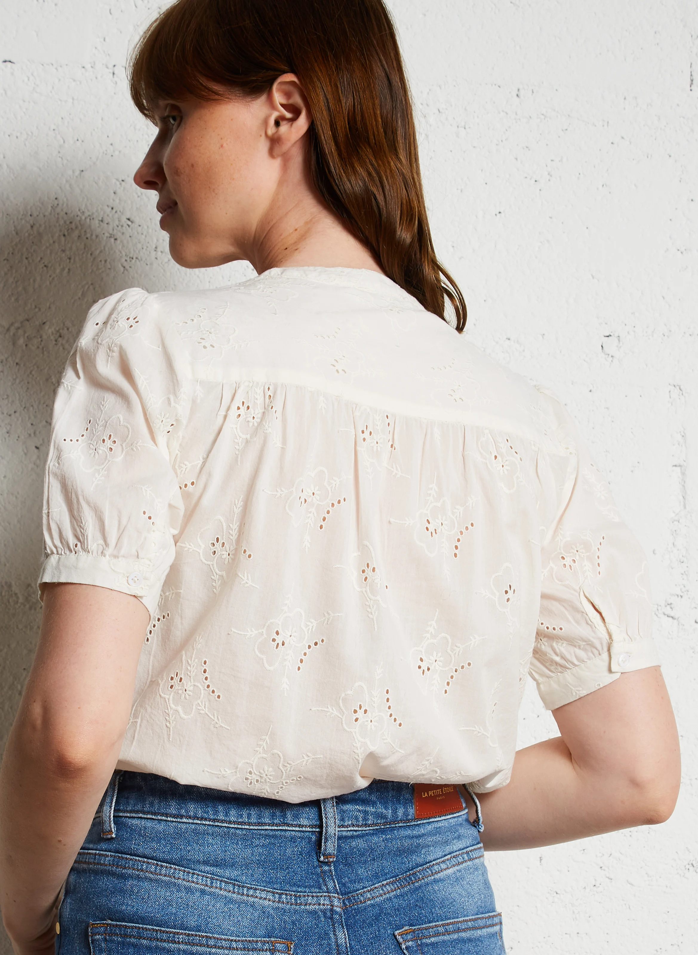 THEA - Chemise droite col rond en coton | Beige