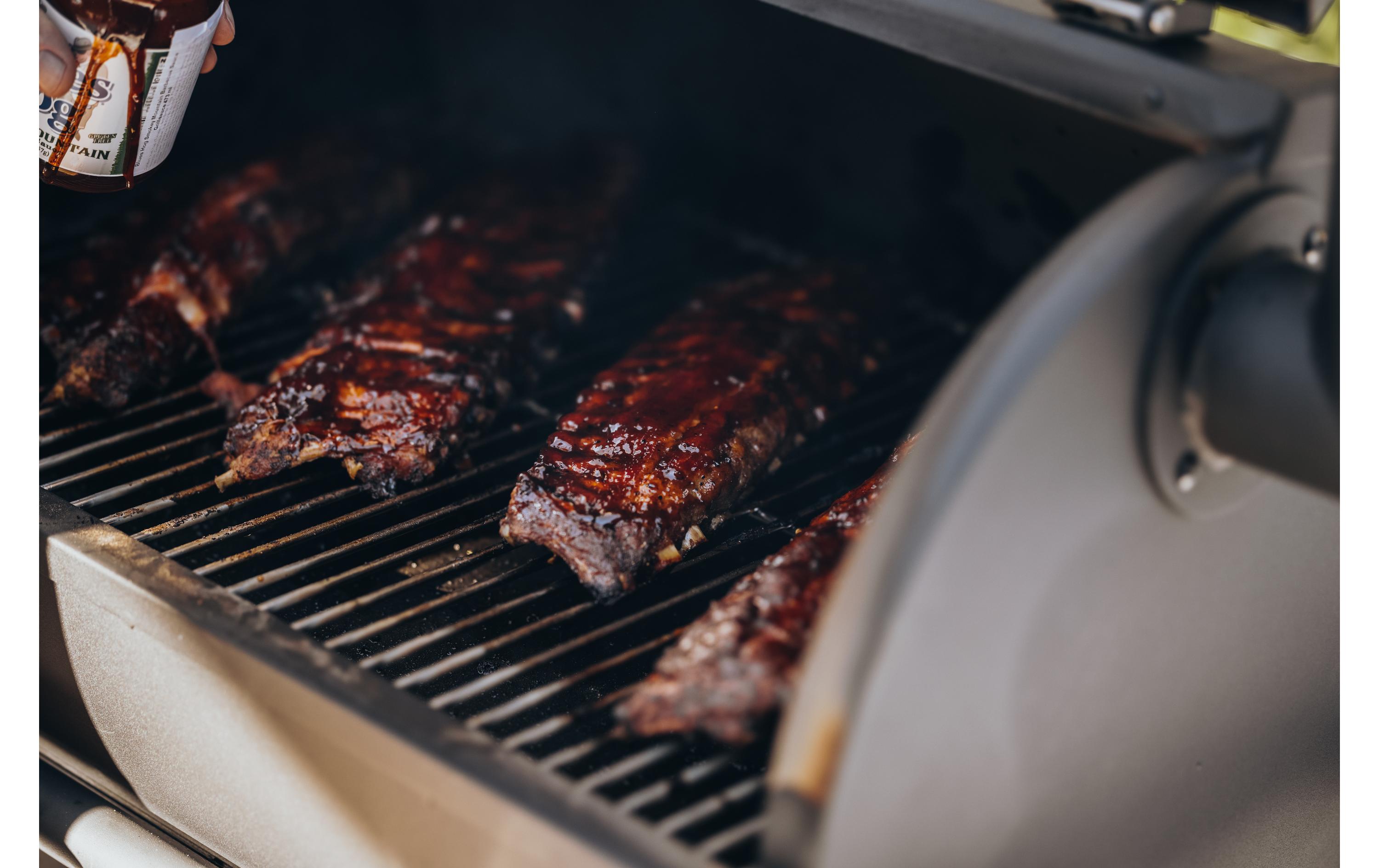 Pelletgrill Sheriff<br>Pelletgrill mit Ablagebrett und Halterungen