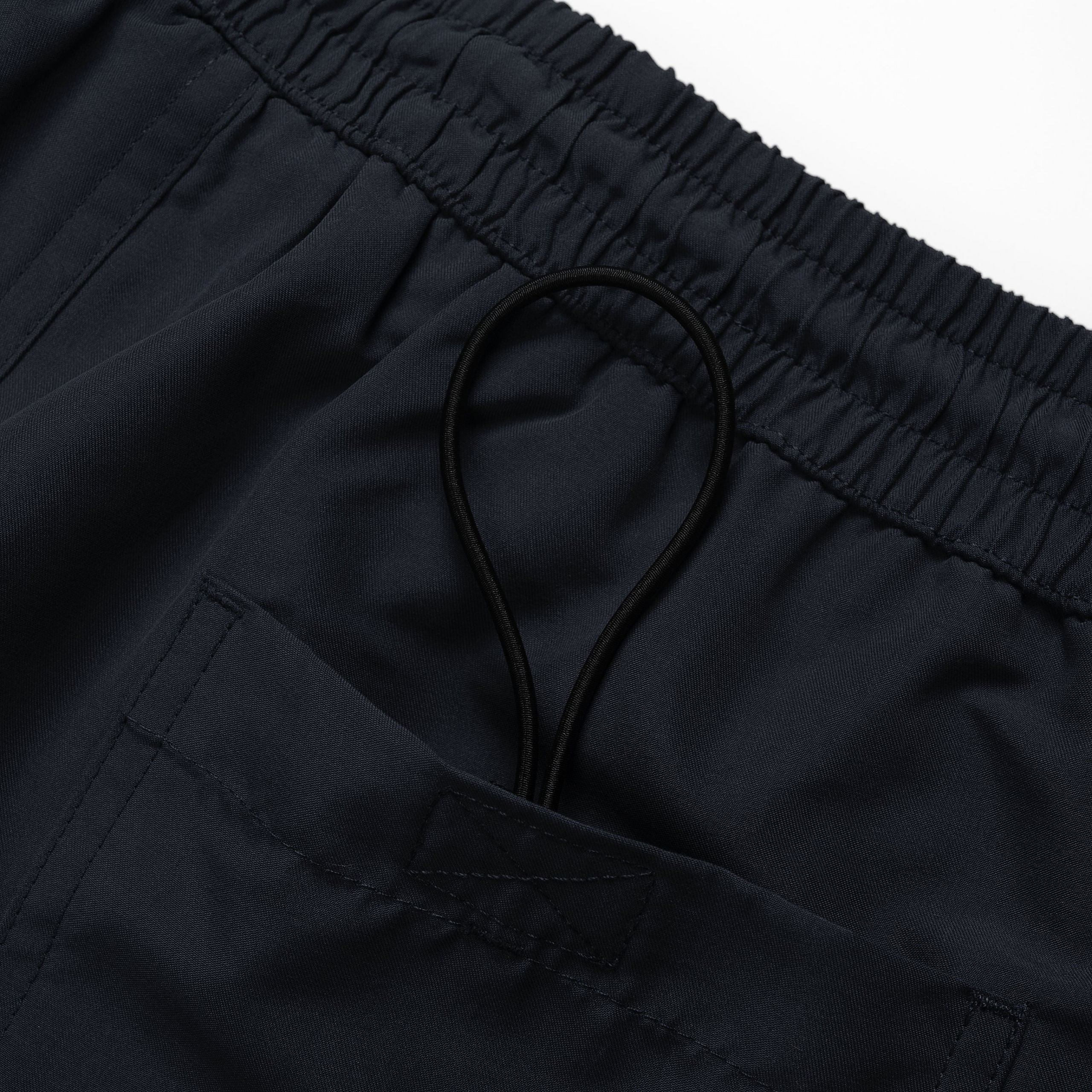 Carhartt WIP Chase Swim Trunks Black / Gold