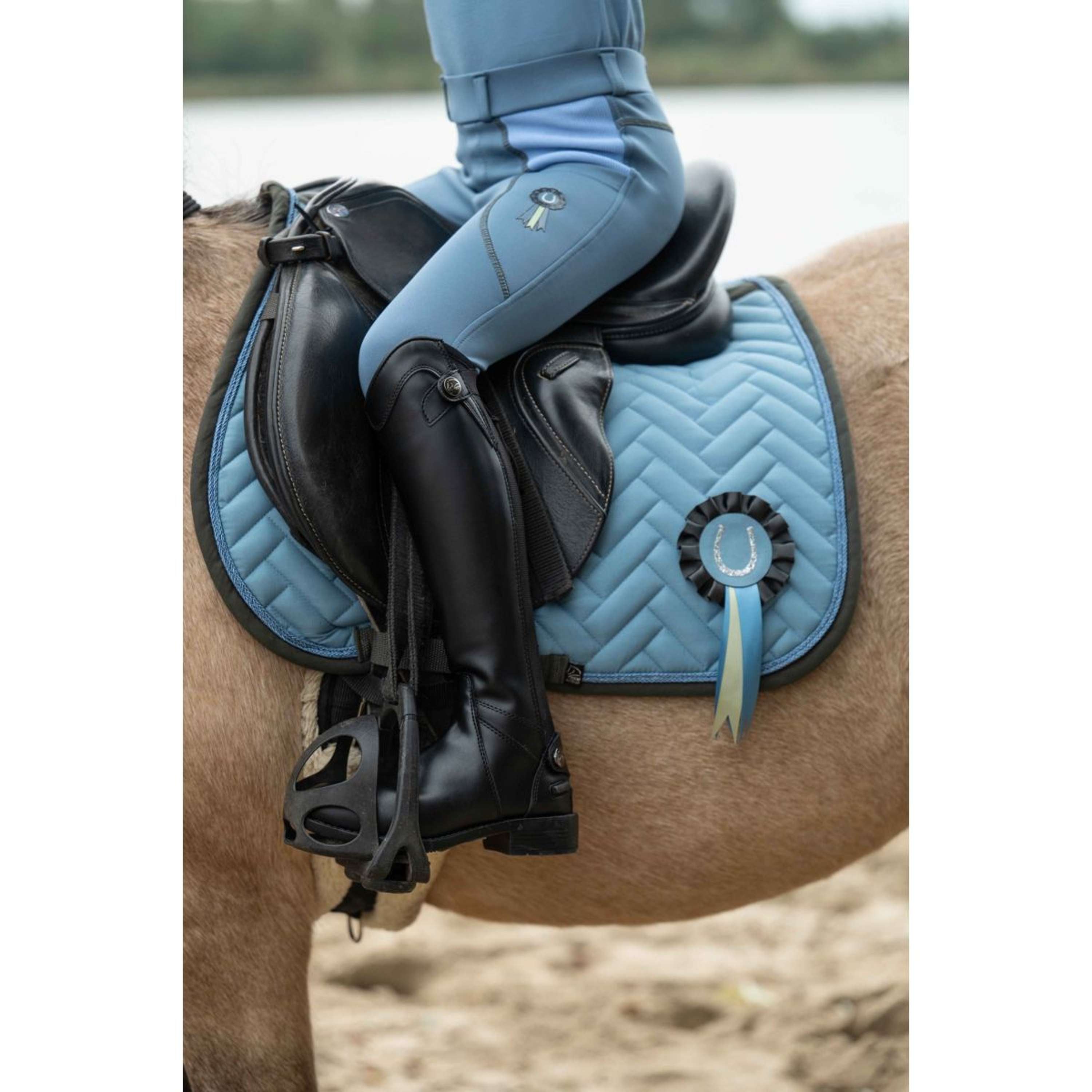HKM Zadeldekje Nele Veelzijdigheid Rook Blauw
