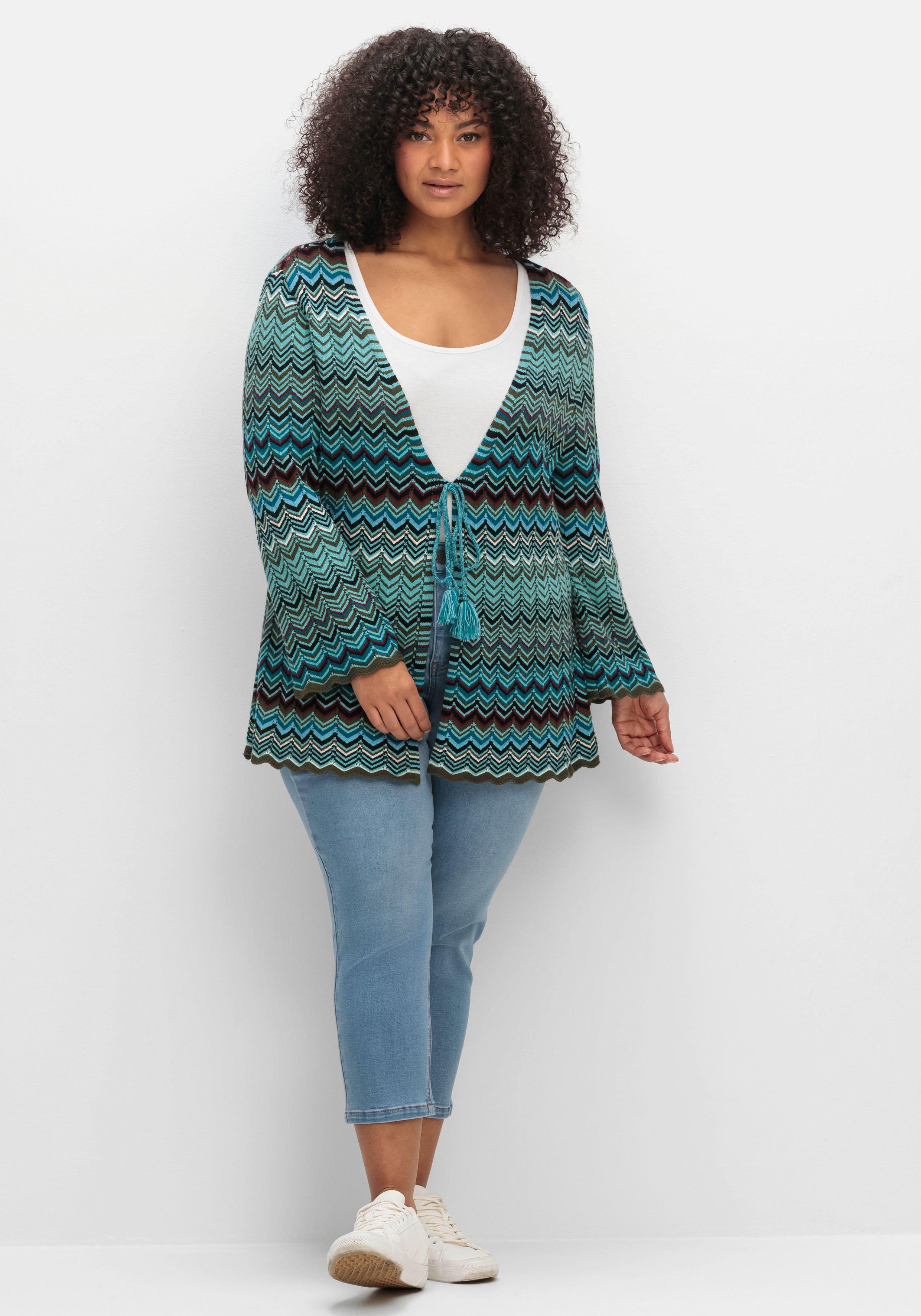 Strickjacke mit Trompetenärmeln, im Zickzackmuster
