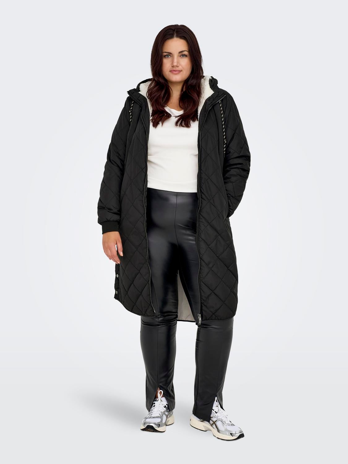 CARNEWSANDY Steppjacke Black