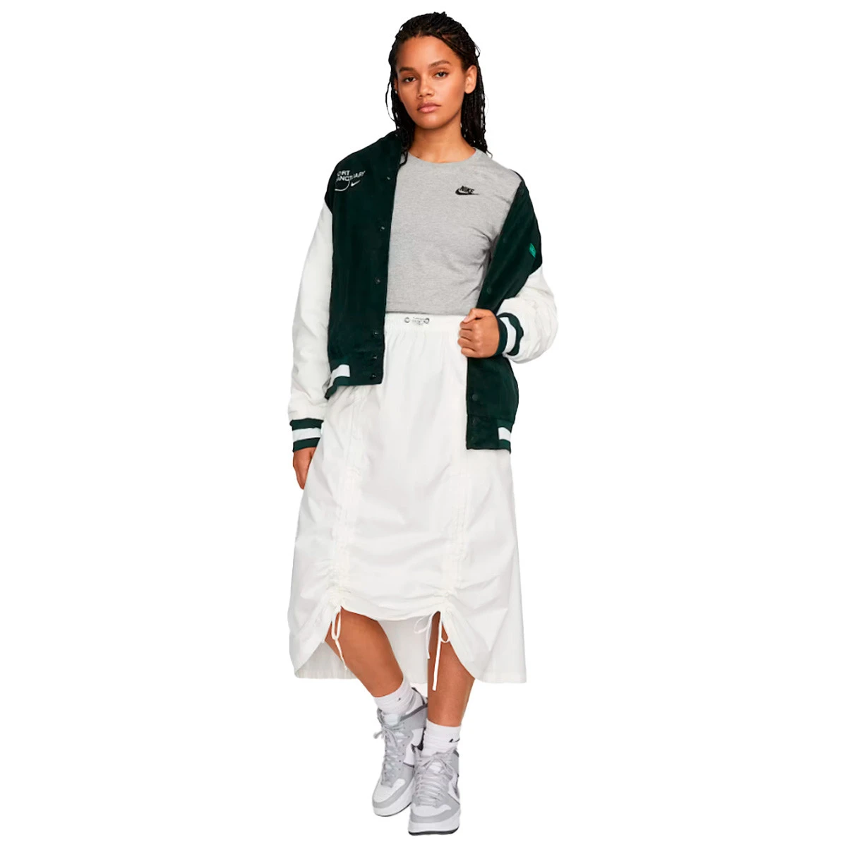T-Shirt Nike Sportswear Club Mulher