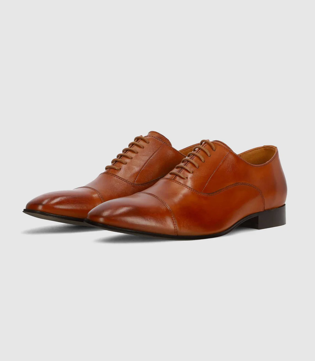 Chaussures richelieu en cuir marron