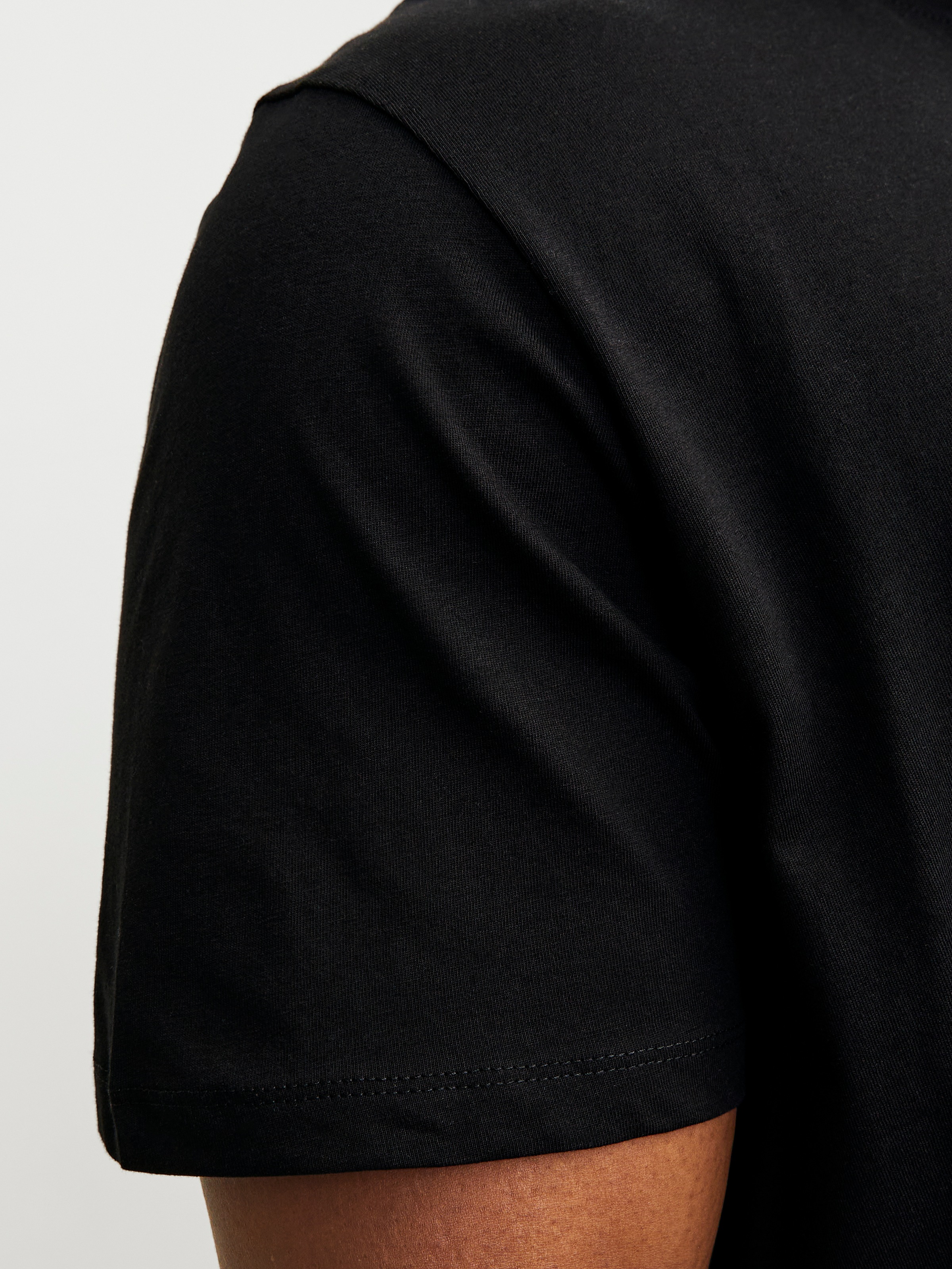 Jack & Jones PlusSize T-Shirt »JJEBRADLEY TEE SS NOOS PLS«, mit Rundhalsausschnitt