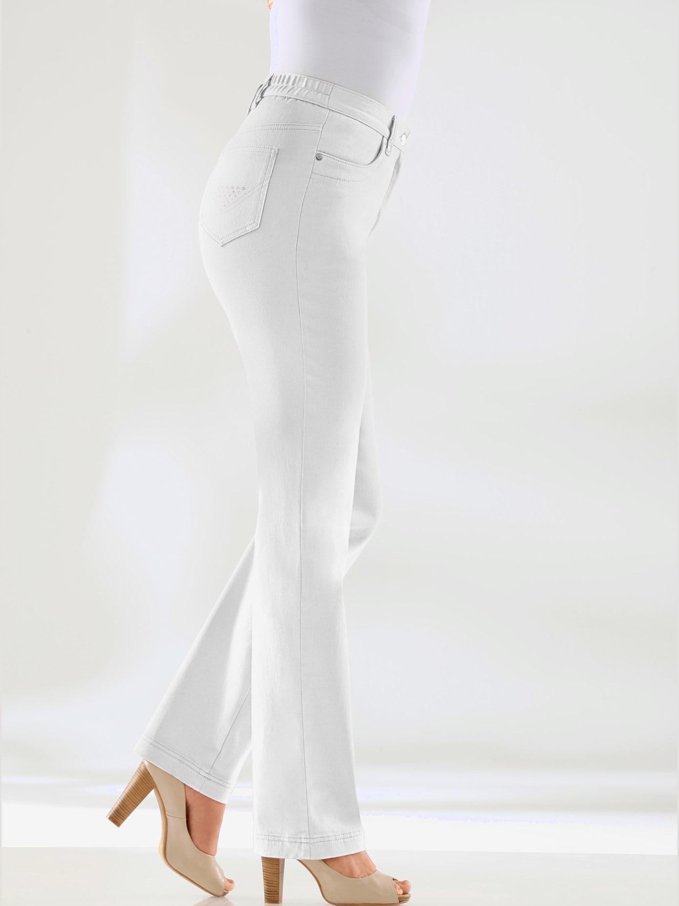 Jean coupe droite avec ceinture élastique au dos