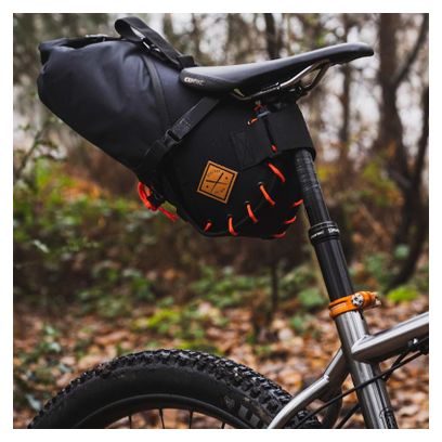 Sacoche de Selle Restrap Saddle Bag 8L Noir Orange