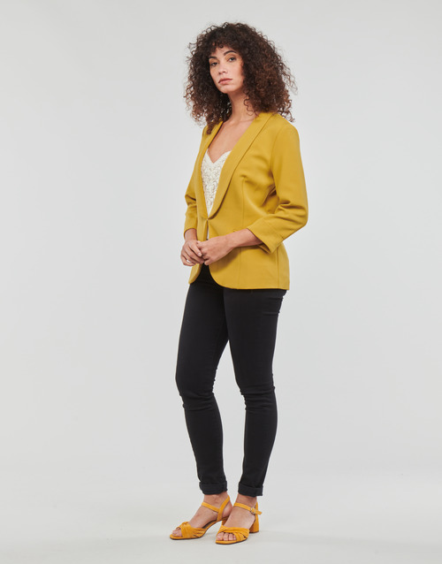 Betty London - IOUPA - Jaune