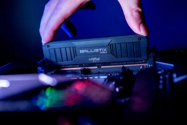 Ballistix MAX - DDR4 - sæt - 16 GB: 2 x 8 GB - DIMM 288-PIN - 5100 MHz / PC4-40800 - CL19 - 1.5 V - ikke bufferet - ikke-ECC - sort