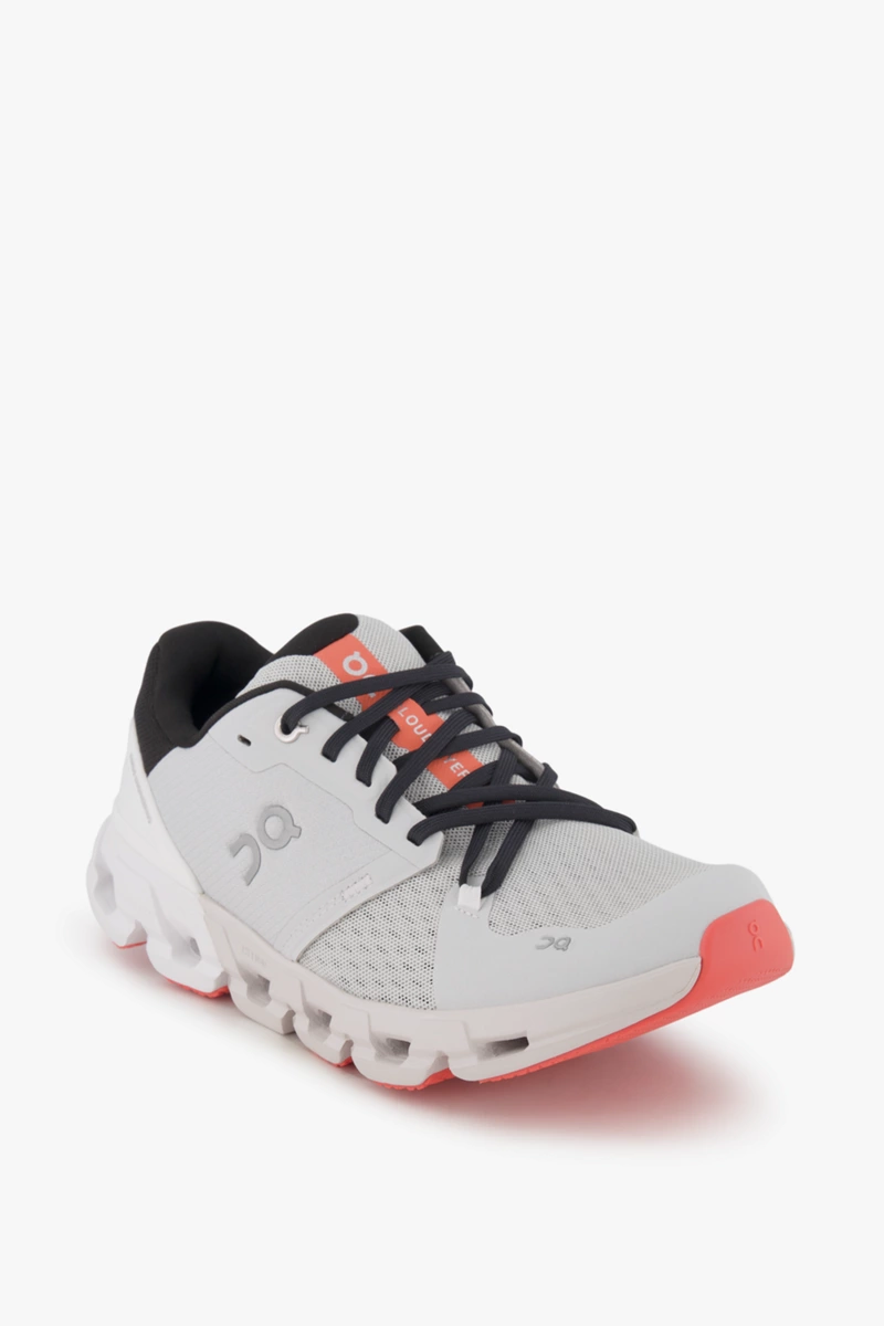 ON Cloudflyer 4 Herren Laufschuh