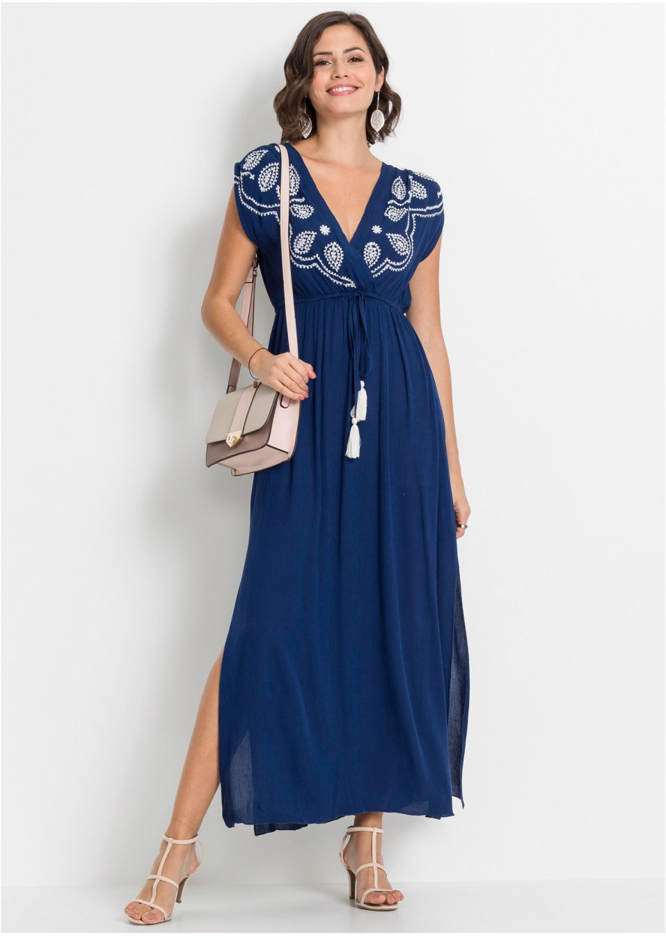 Robe longue à broderie