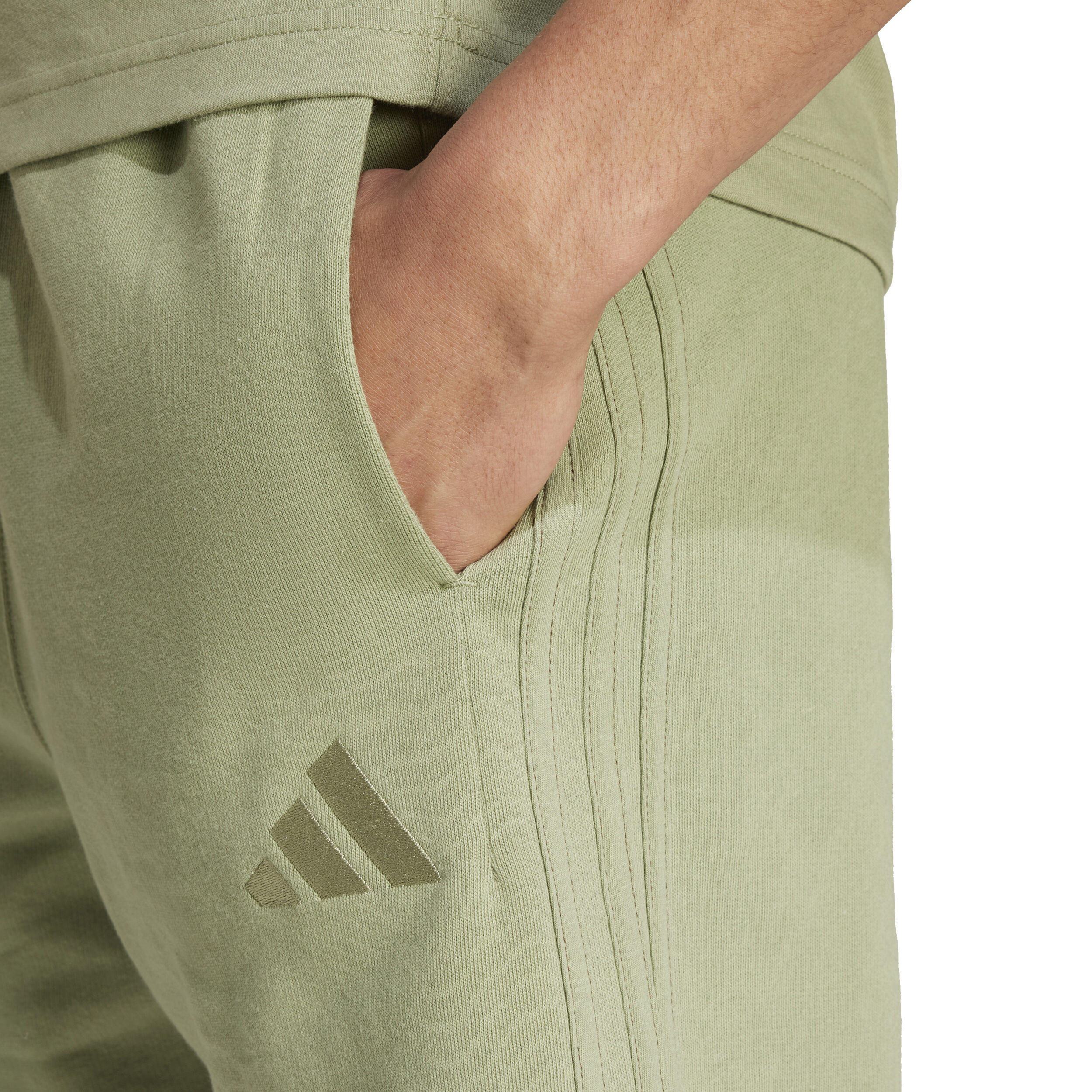 adidas All SZN Shorts Hommes - Sauge
