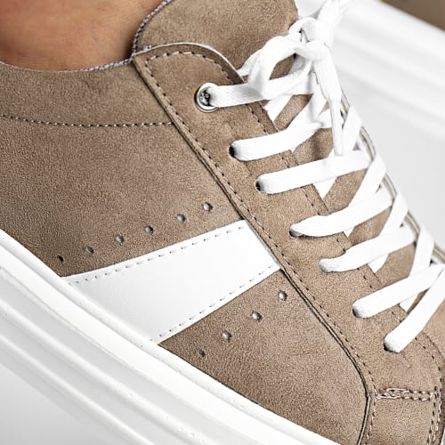 Baskets 560 Brown White