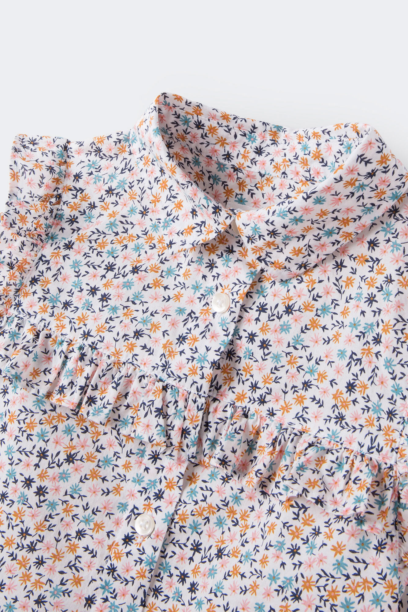 Blusa com estampa floral para meninas
