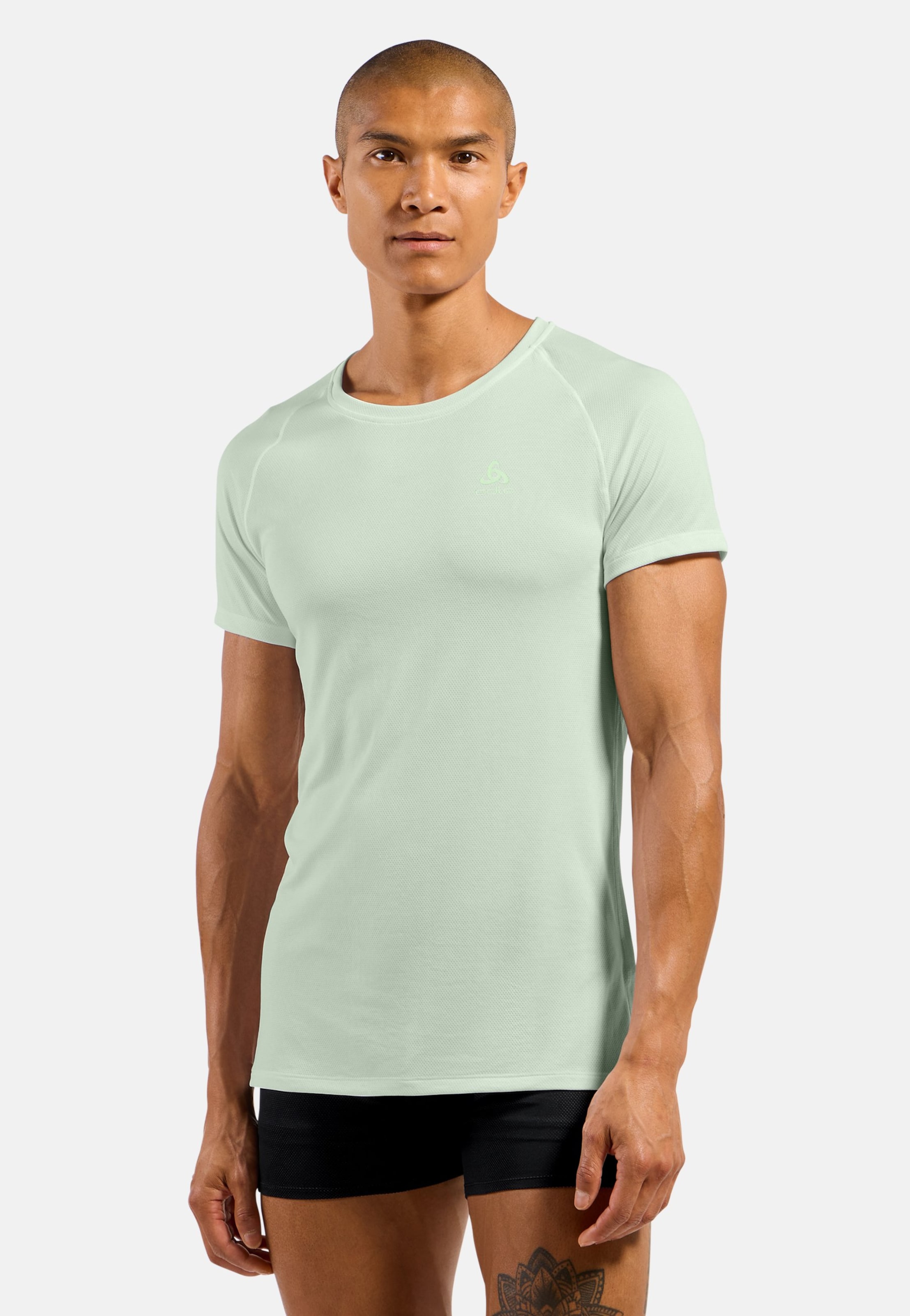 Active F-Dry Light Base Layer T-shirt in ambrosia