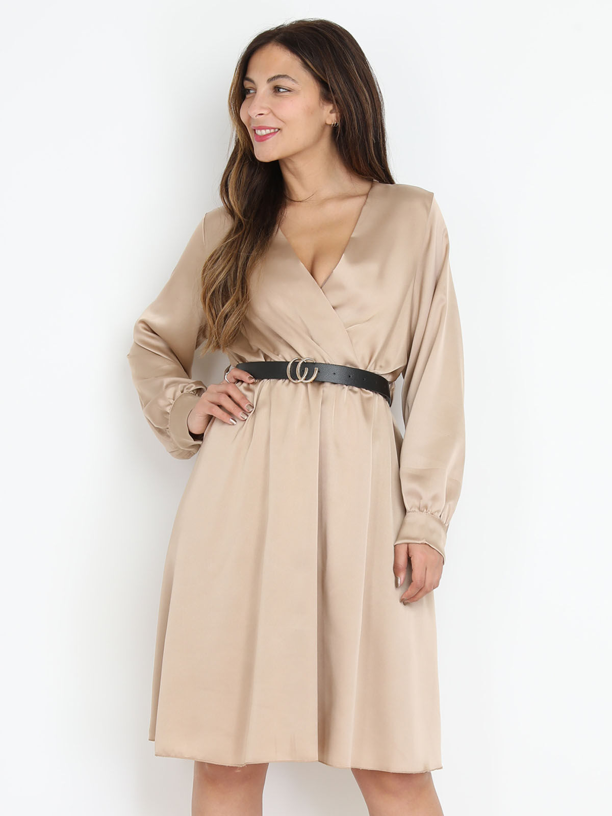 Robe satinée à ceinture en simili- Taupe
