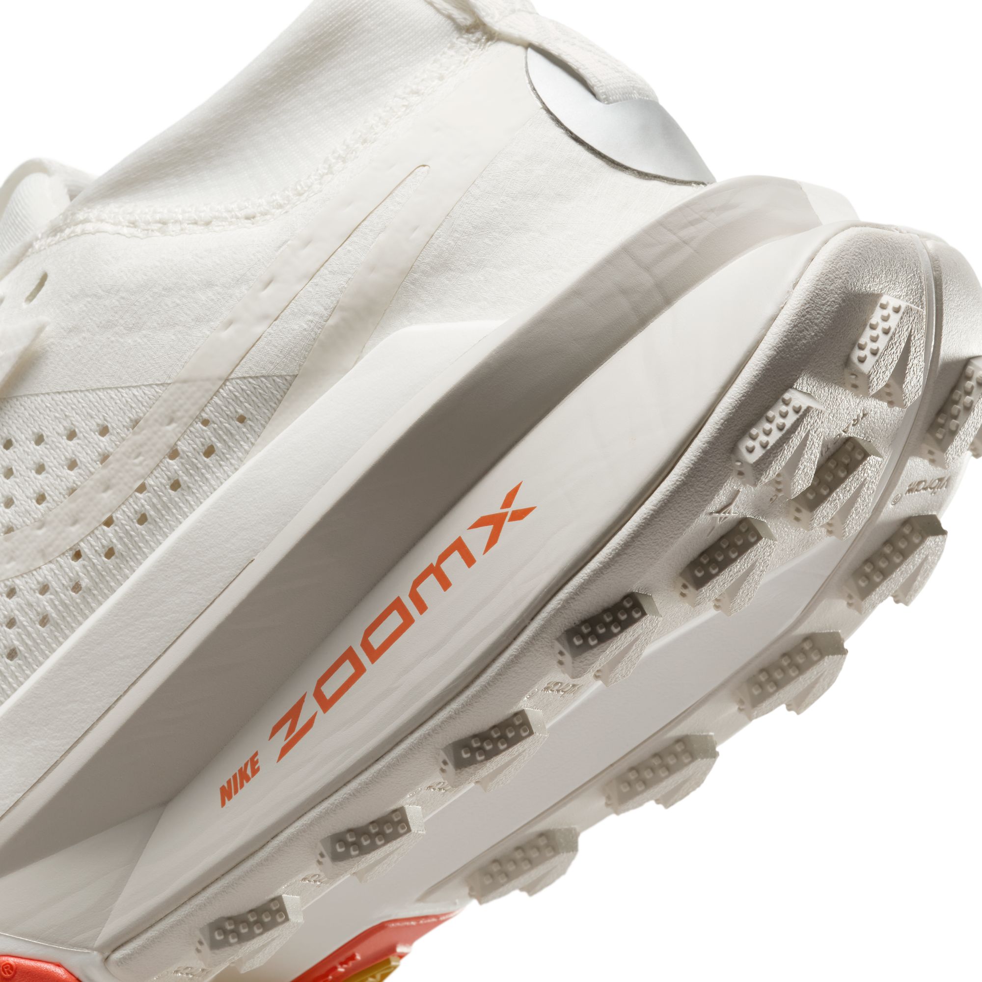 Zegama Trail 2 Dame 103/Sail/Phantom/Picante Red/Metallic Platinum