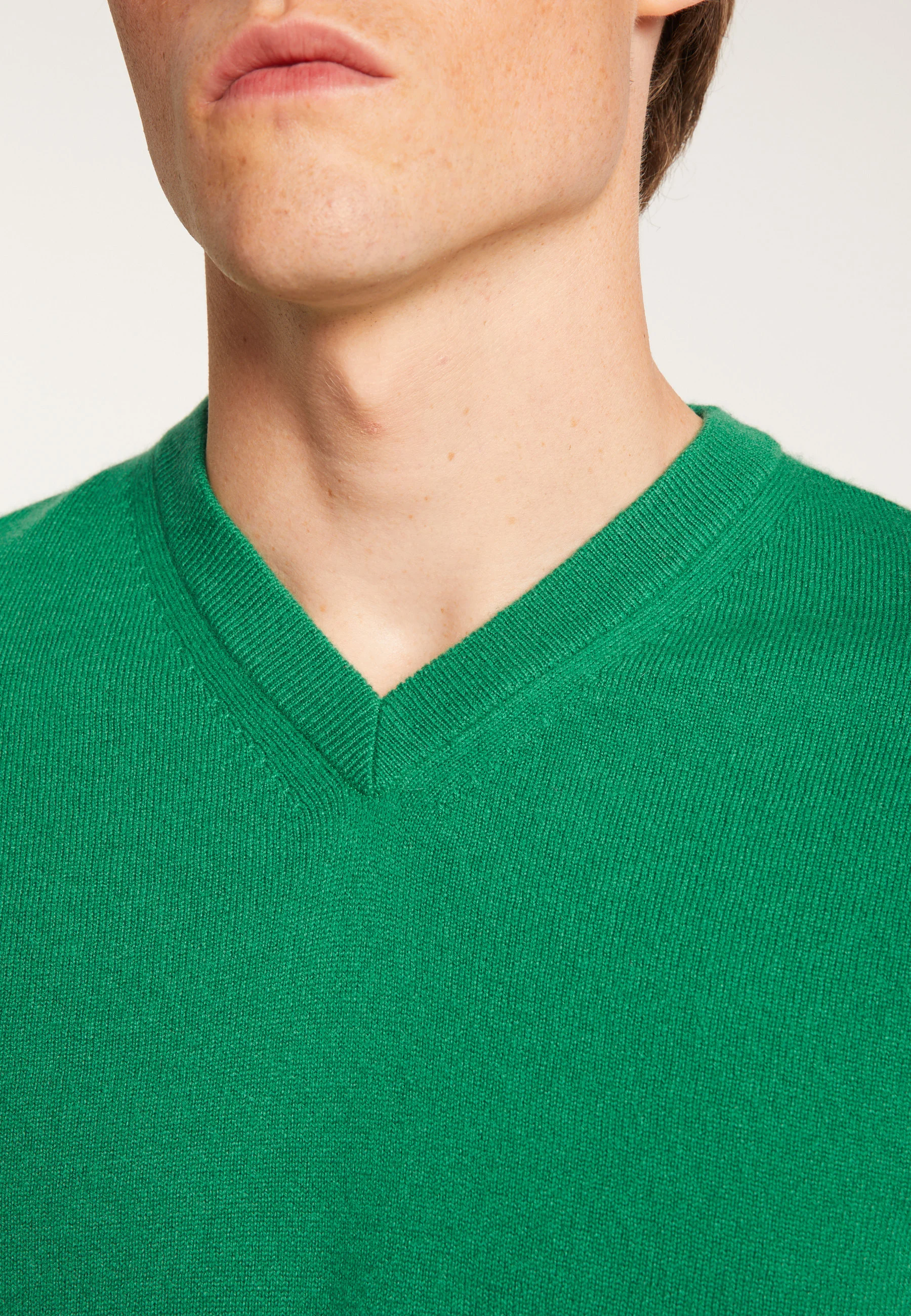 EVANNAH24 - Pull col v en cachemire | Gris