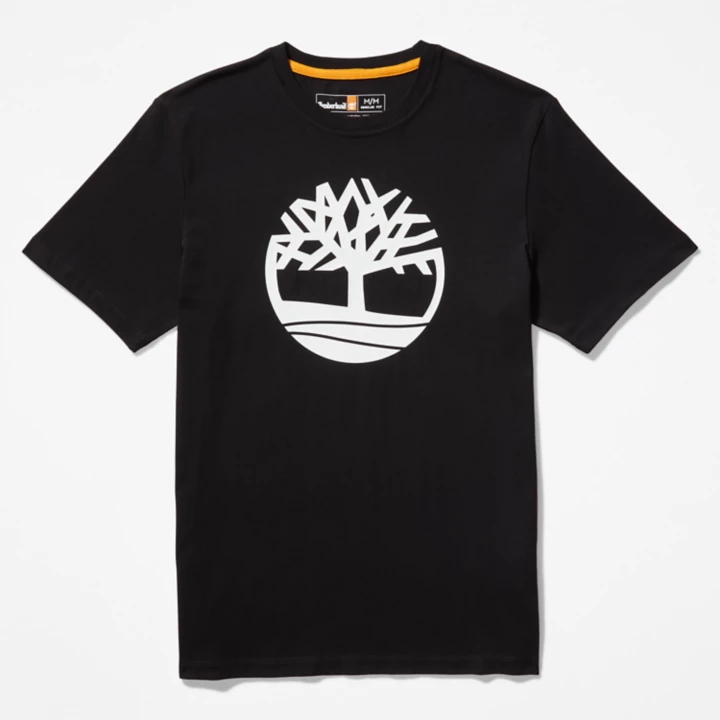 Camiseta masculina preta com o logotipo da árvore do rio Kennebec.