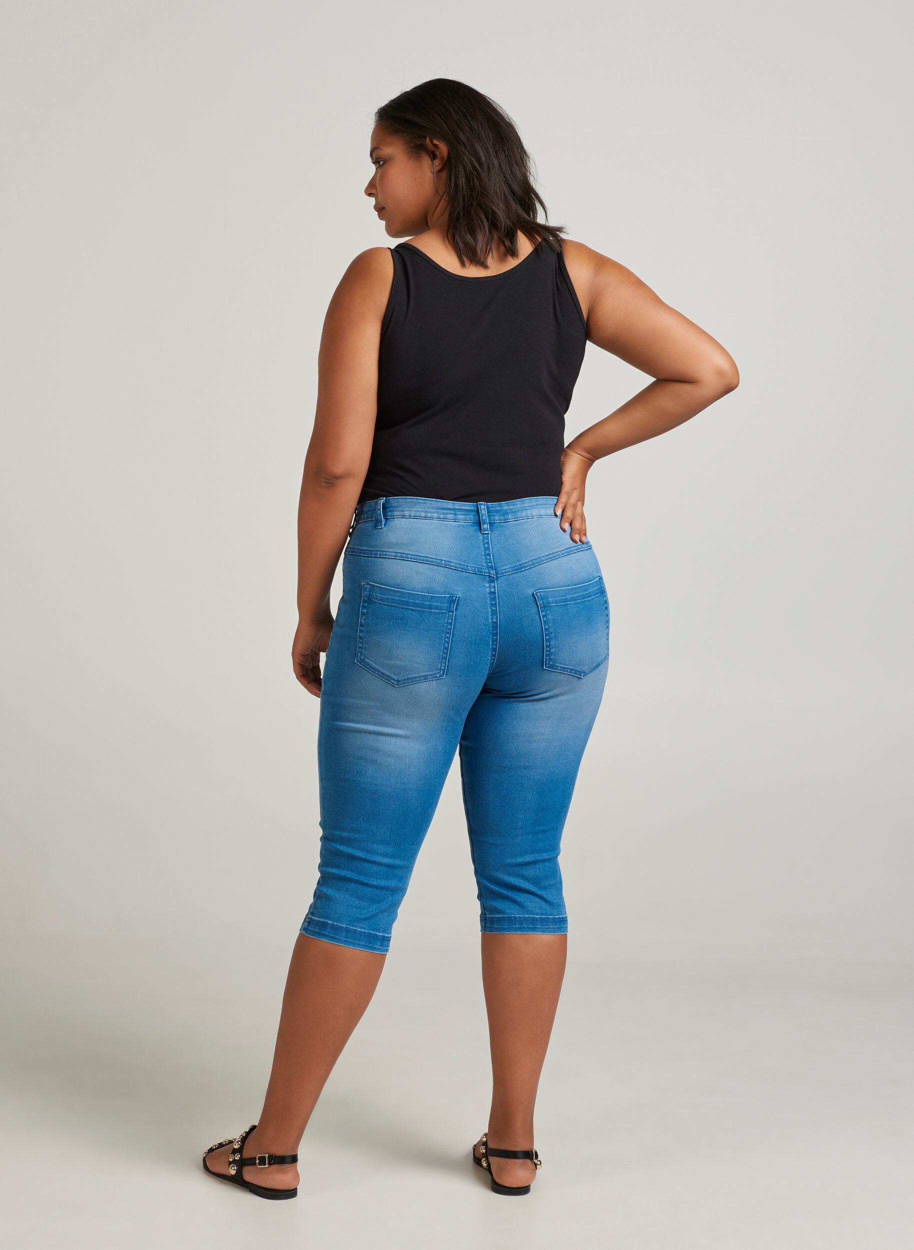 Slim fit Emily capri jeans