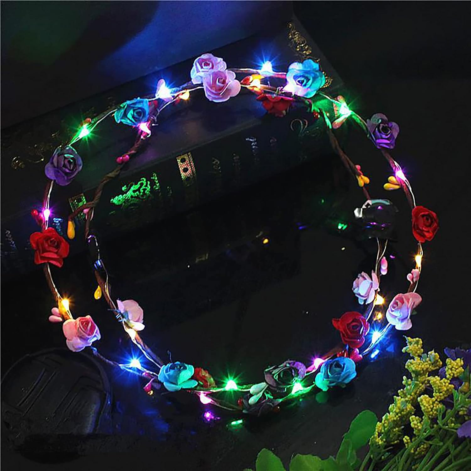 LED Haar Blumenkranz Fasnachts Kostüm Zubehör Motto Party Leucht Stirnband Halloween Foto Requisite mit 3 Leucht Modi (Batteriebetrieben) - Bunt