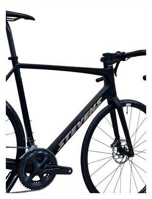 Produit reconditionné . Stevens Izoard Pro Disc Shimano Ultegra 2022 . Vélo de Route . Stevens . très bon état