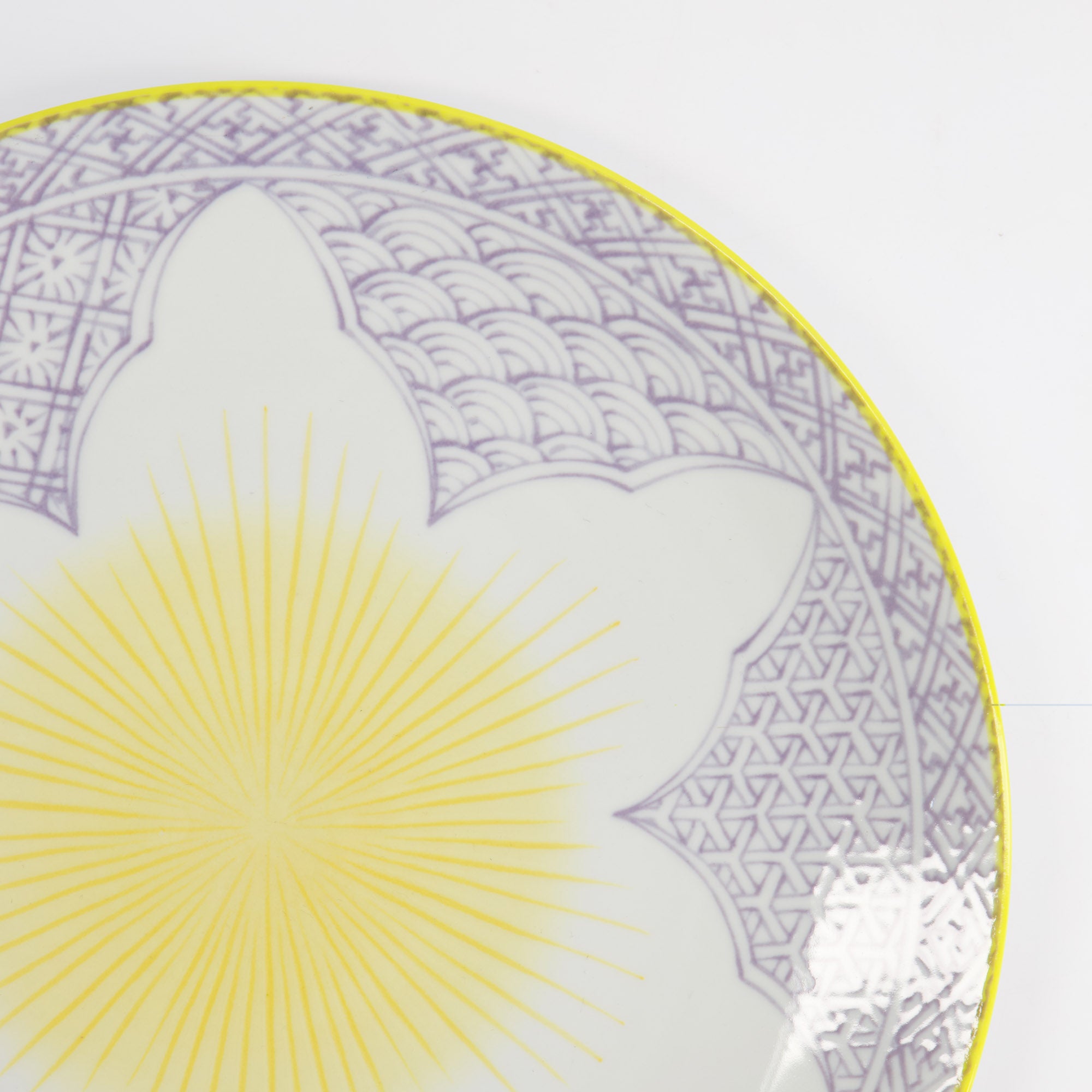 Tokyo Design Studio  Lily Flower tallerken, lilla - Ø20 cm.
