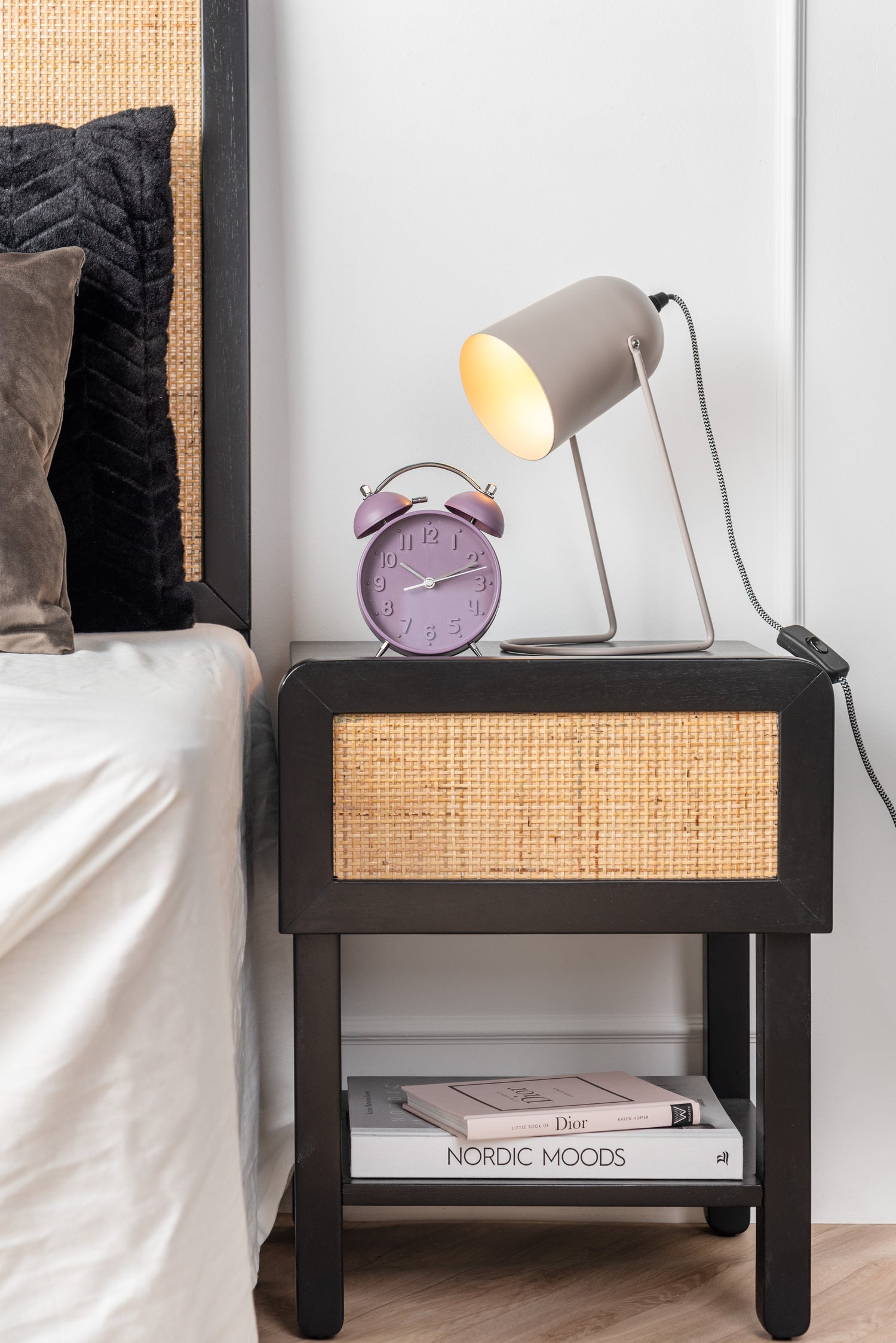 PT Living tafellamp Enchant grijs 18 x 14 x 30 cm