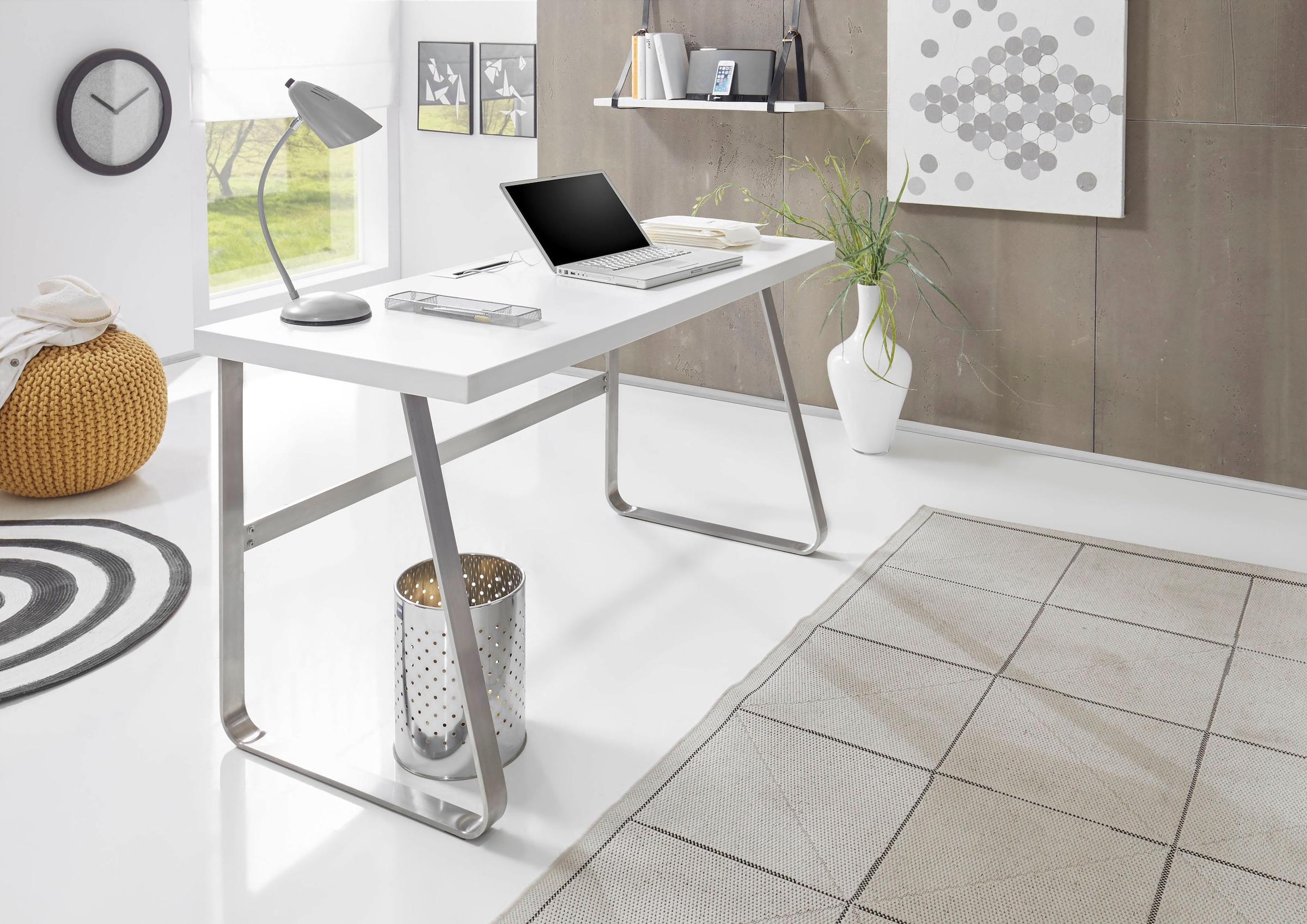 MCA furniture Schreibtisch »Beno« Gaming Tisch, Computertisch, Gestell Edelstahloptik, Breite 140 cm