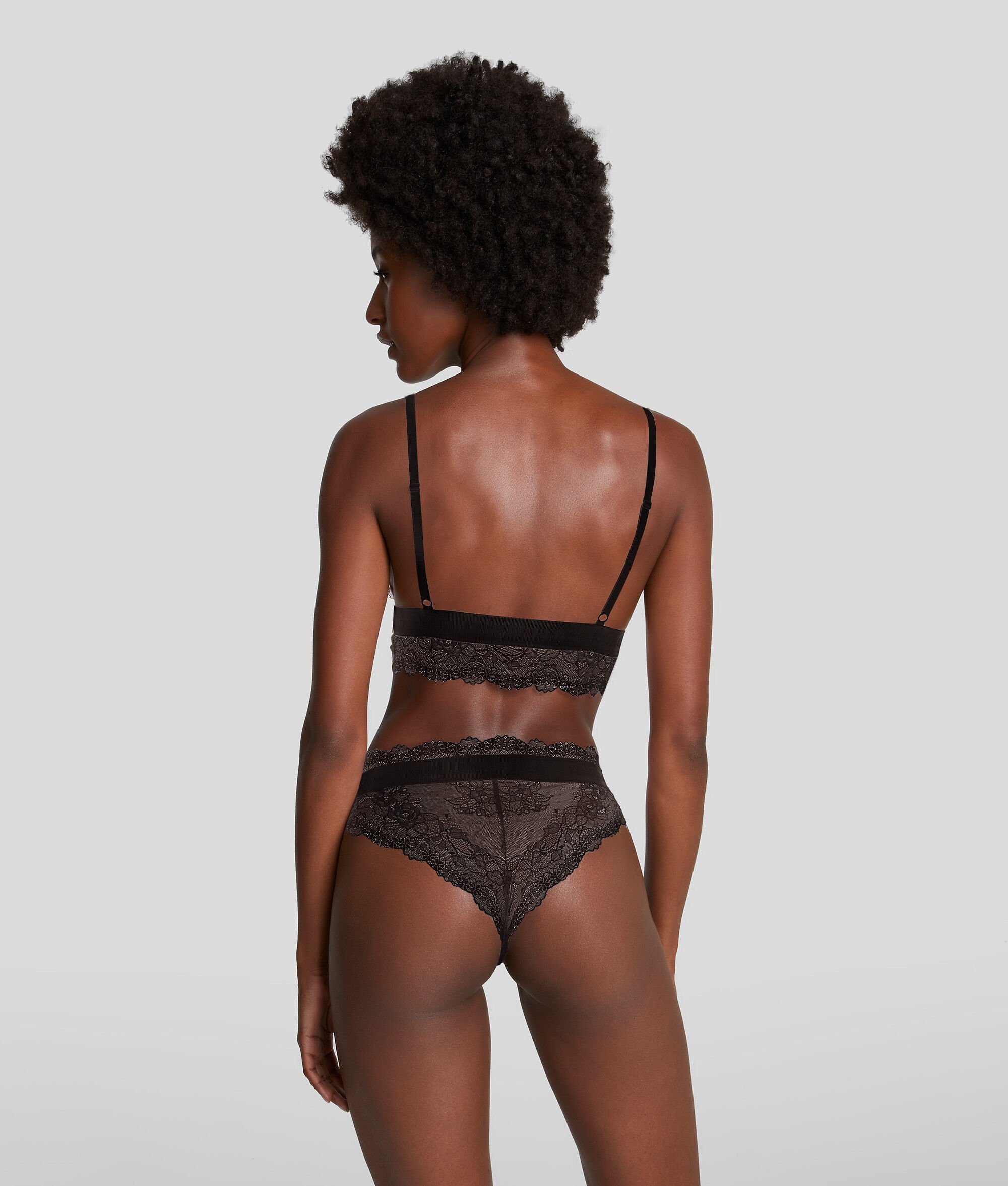 CULOTTES EN DENTELLE – LOT DE 2
