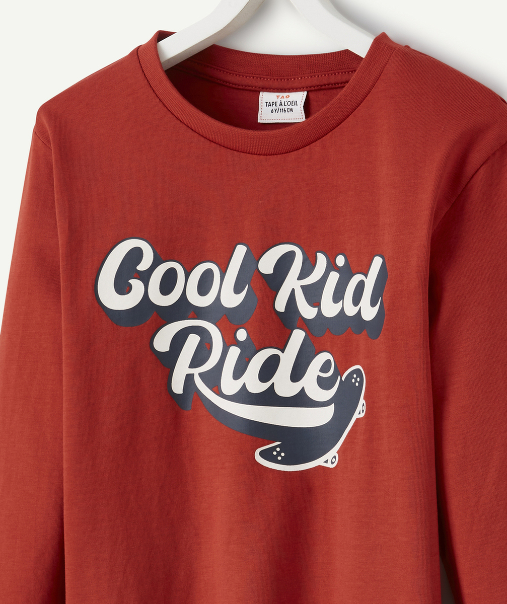 T-SHIRT GARÇON ROUGE EN COTON BIO AVEC MESSAGE ET SKATE