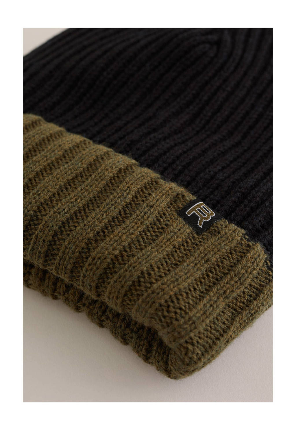 WE Fashion jongens muts olijfgroen/zwart