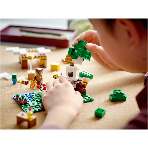 LEGO Minecraft Bihytten - 21241