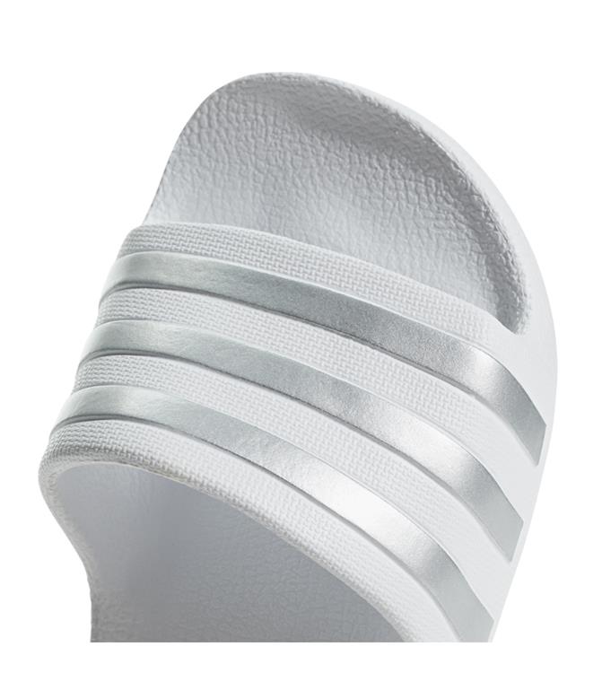 ADILETTE AQUA K