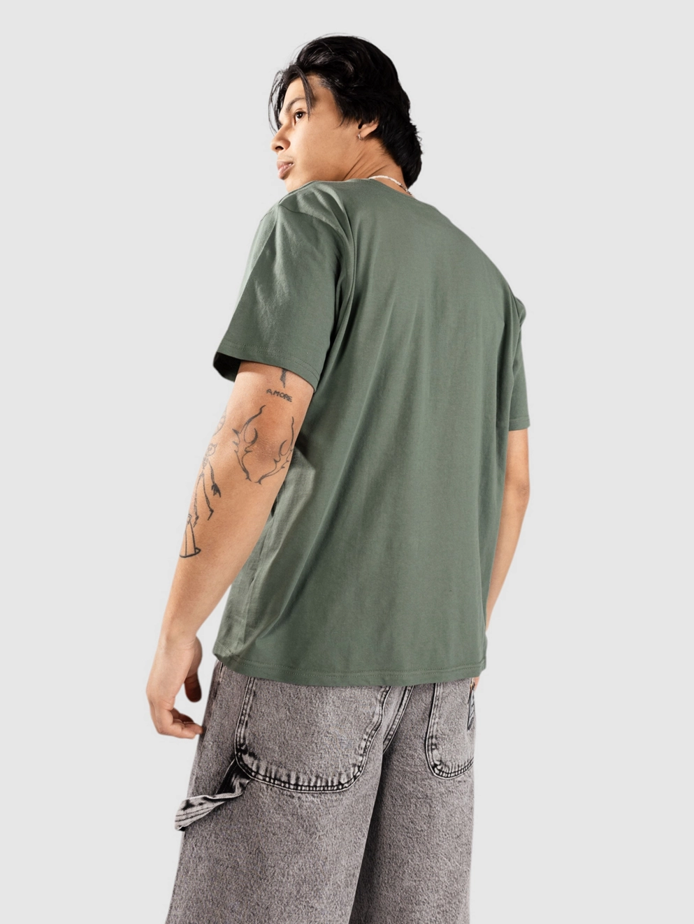 Rivvia Projects Puffer T-Shirt olive