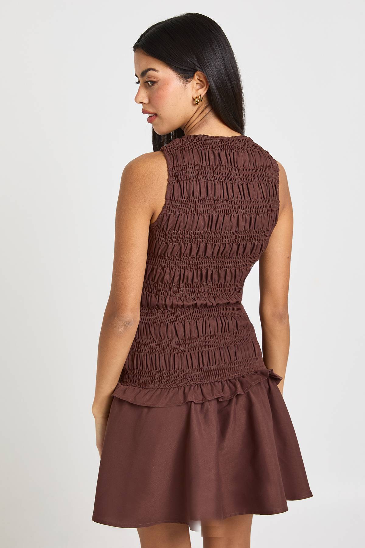 boohoo Robe smock à encolure racer froncée