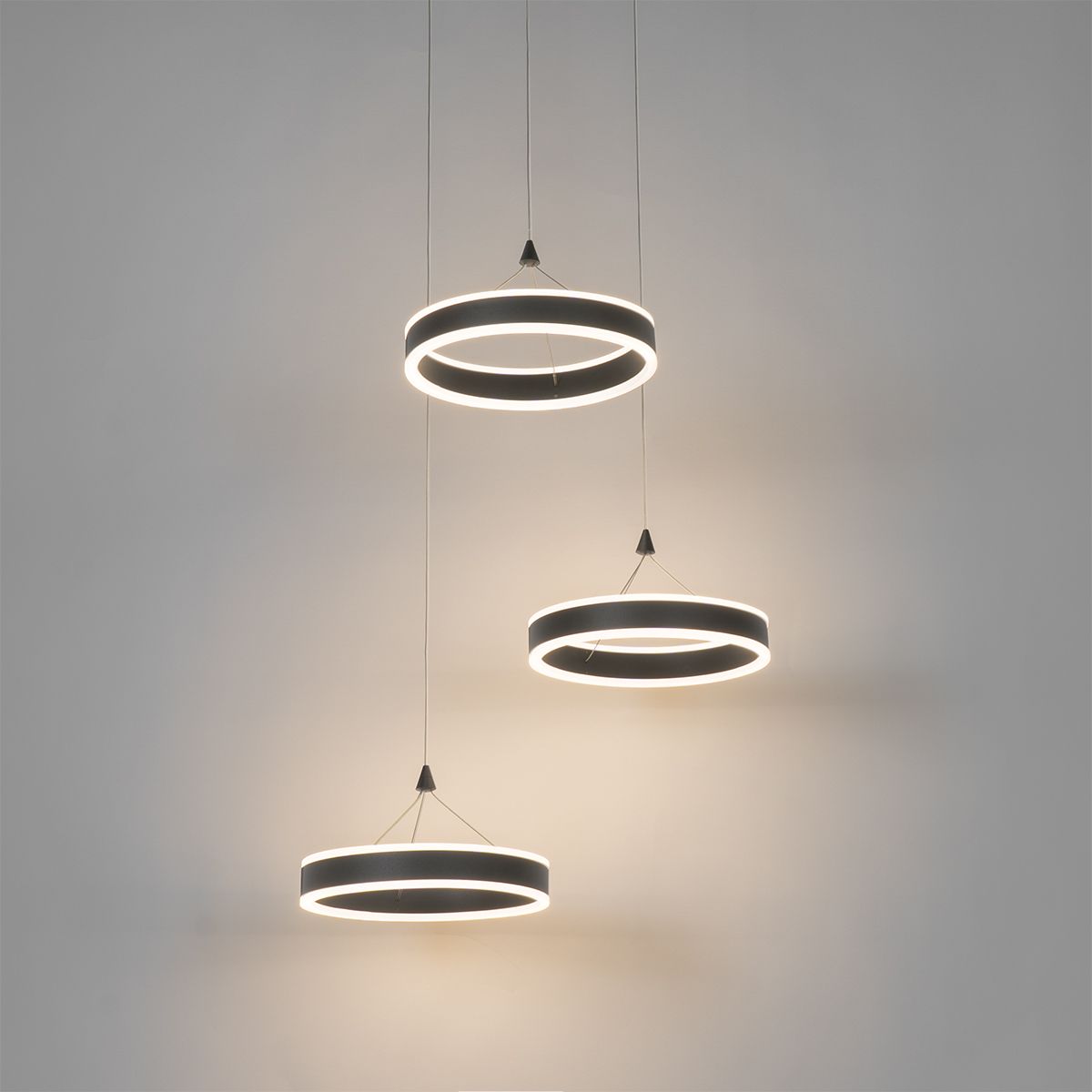 Hanglamp zwart rond incl. LED 3-staps dimbaar 3-lichts - Lyani