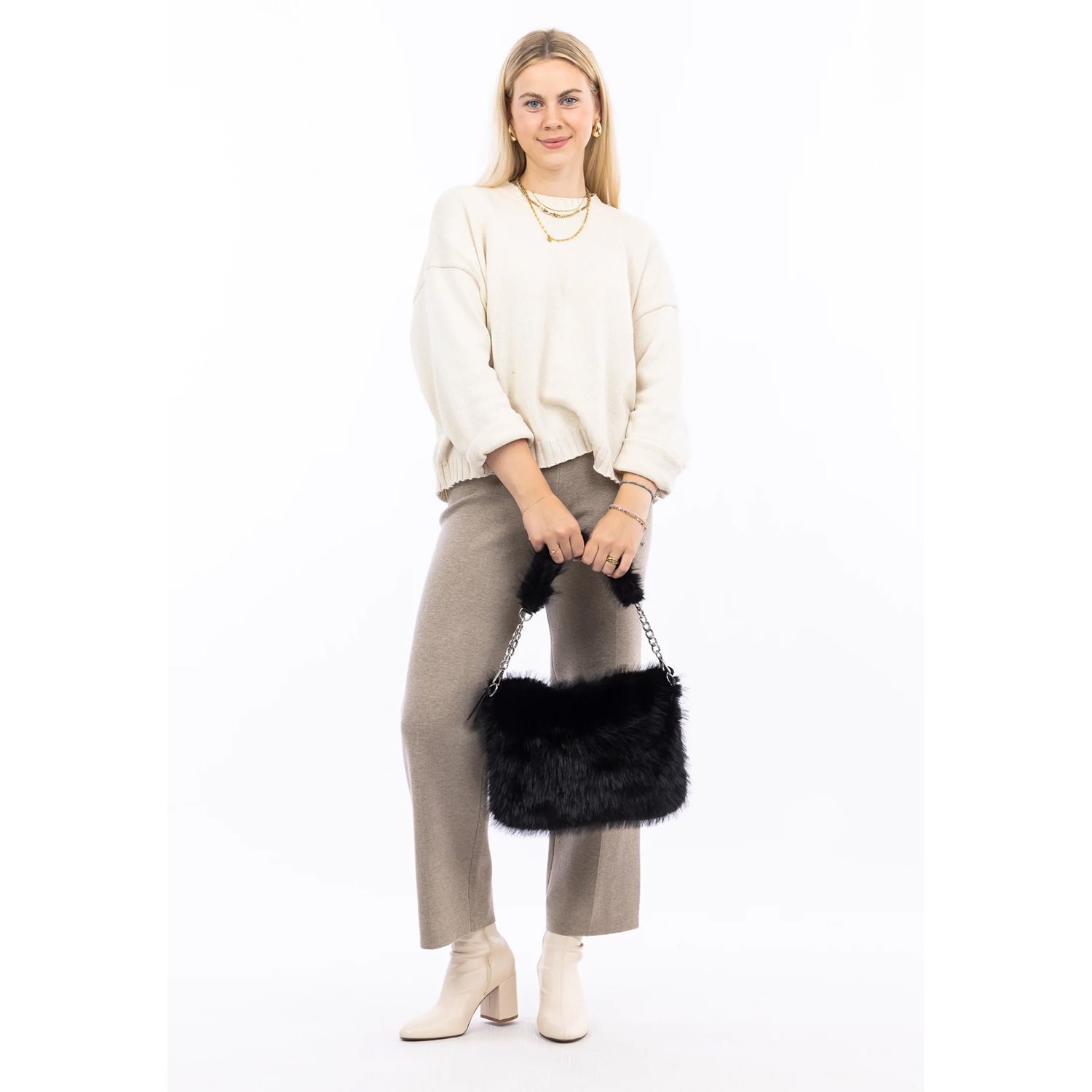 Emily & Noah Dominique Shoulderbag M black
