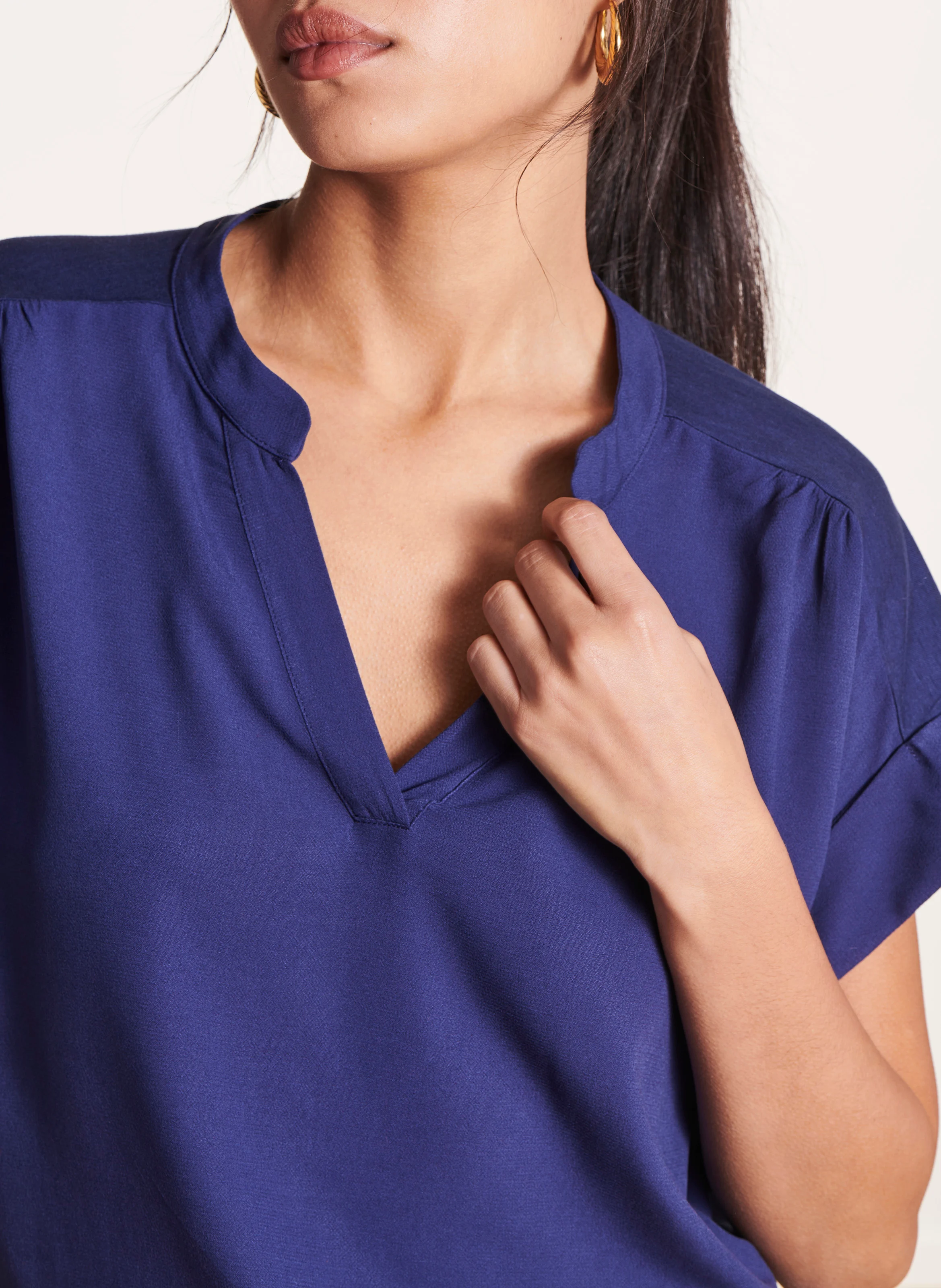 Tee-shirt ample col V bi-matières | Bleu