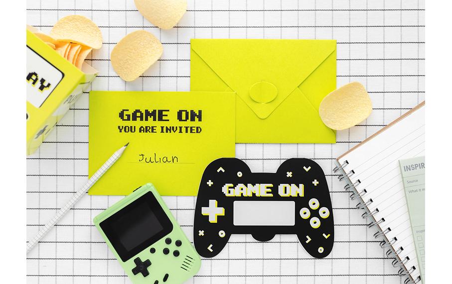 Einladungskarte Game Controller mix, 6 StückGeburtstagseinladungen für Gamer-Fans