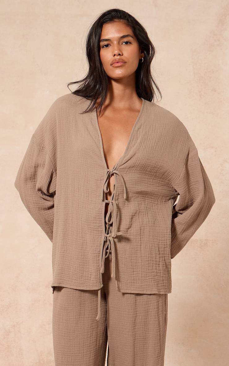Gris Argile Ensemble Chemise En Gaze Texturée À Nouer Sur Le Devant
