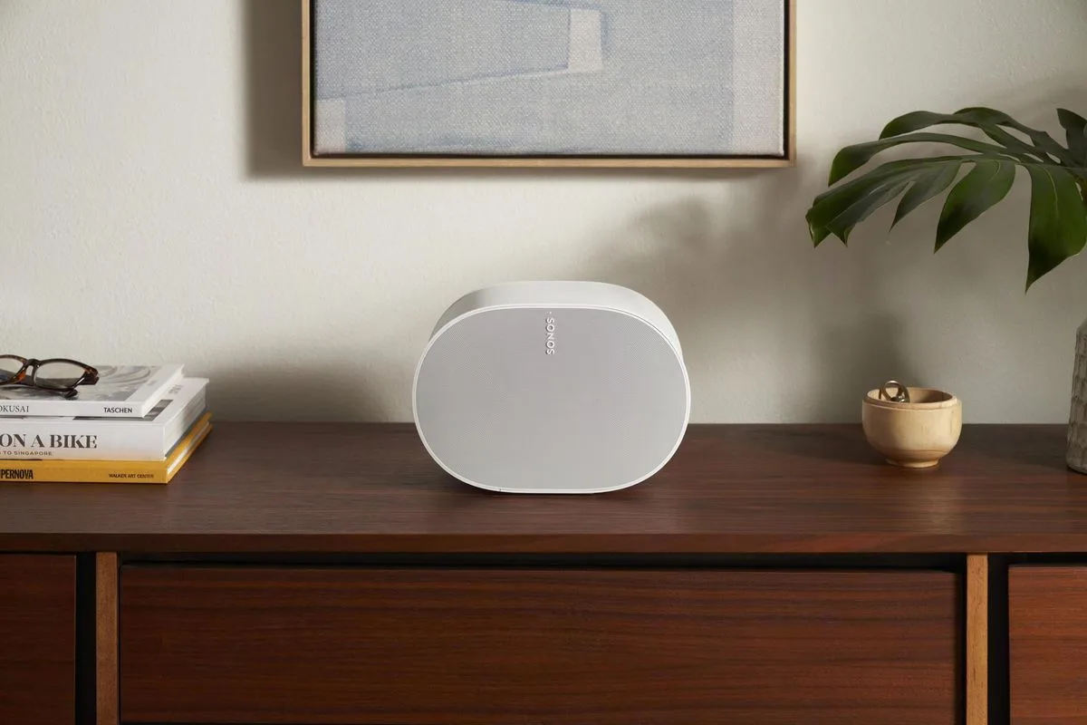 Sonos Era 100 Blanc   Vogel's SFS 4133 Blanc Enceintes connectées