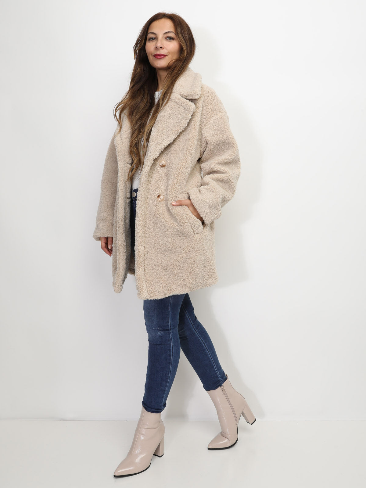 Manteau moutonné et ceinturé- Beige