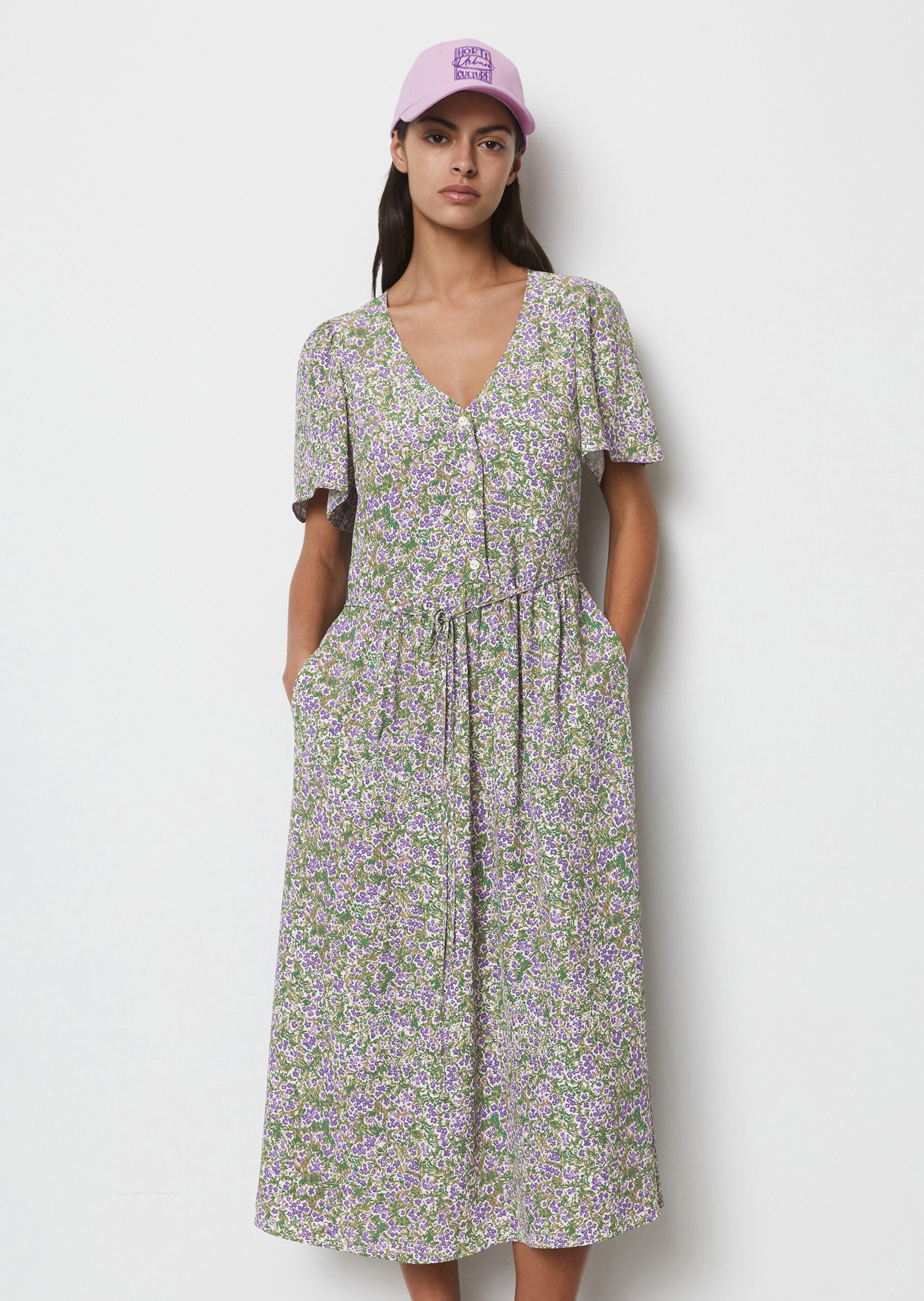 Kleid mit elastischer Taille flaredaus fließendem Viskose-Crêpe