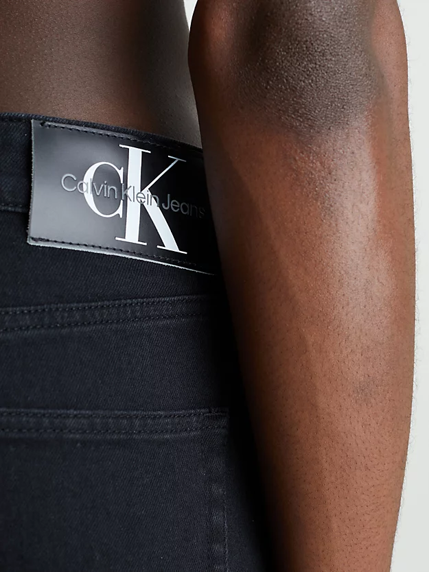 Calça jeans slim tapered