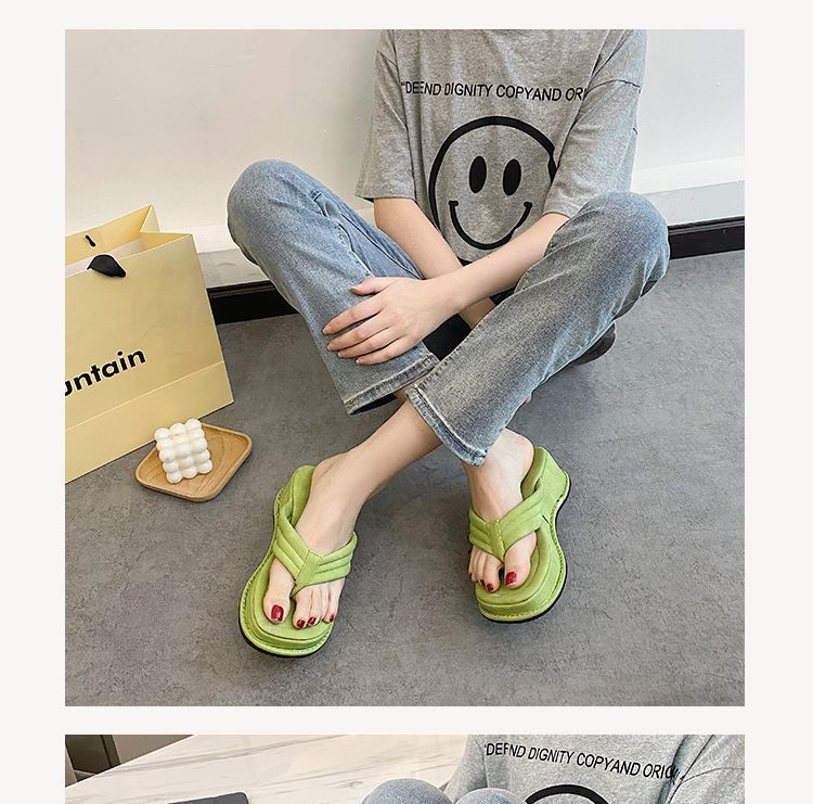 Arpeggi - Plateau slippers met sleehak